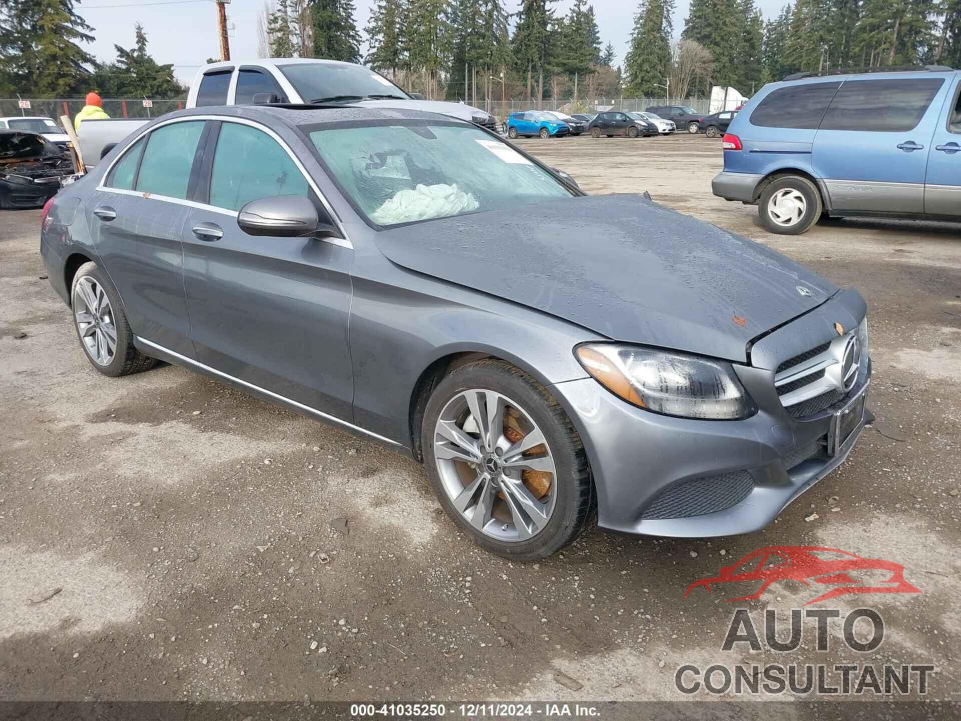 MERCEDES-BENZ C 300 2018 - 55SWF4JB5JU266602