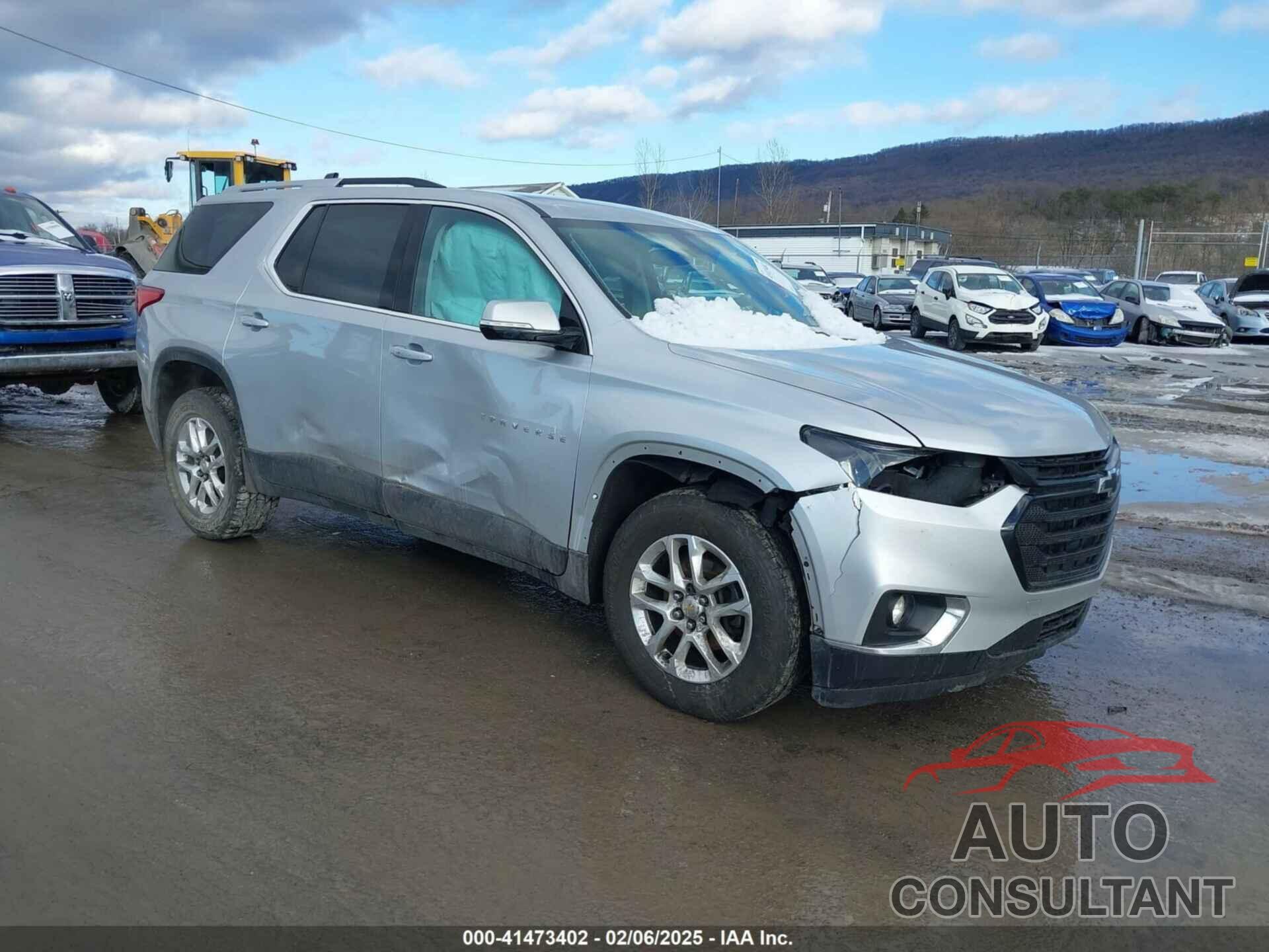 CHEVROLET TRAVERSE 2018 - 1GNEVGKW5JJ223638