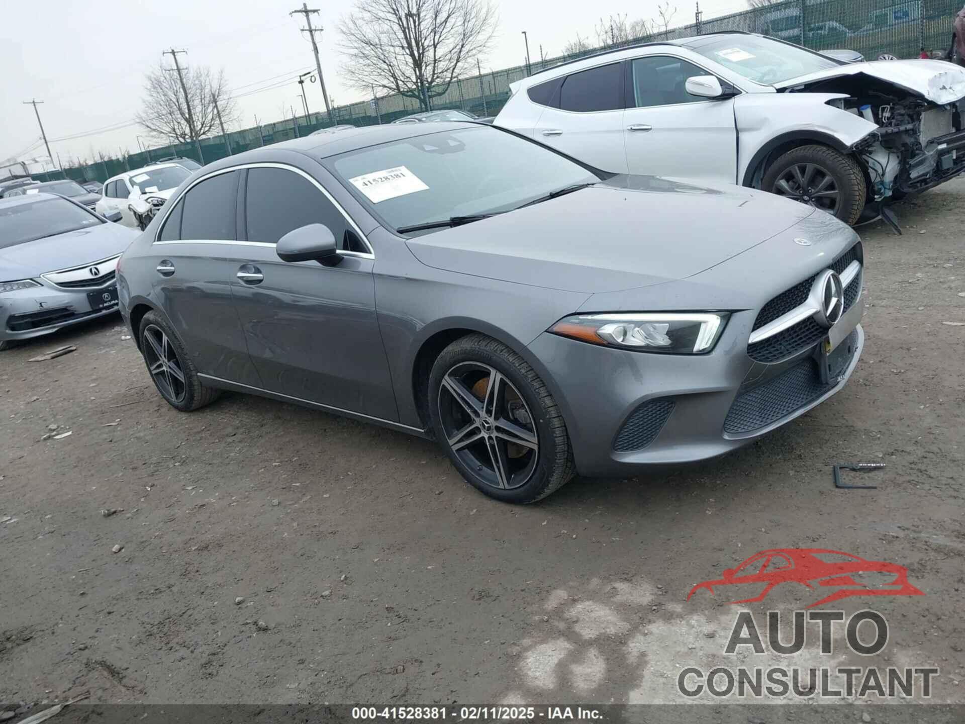 MERCEDES-BENZ A 220 2021 - W1K3G4FB2MJ292636