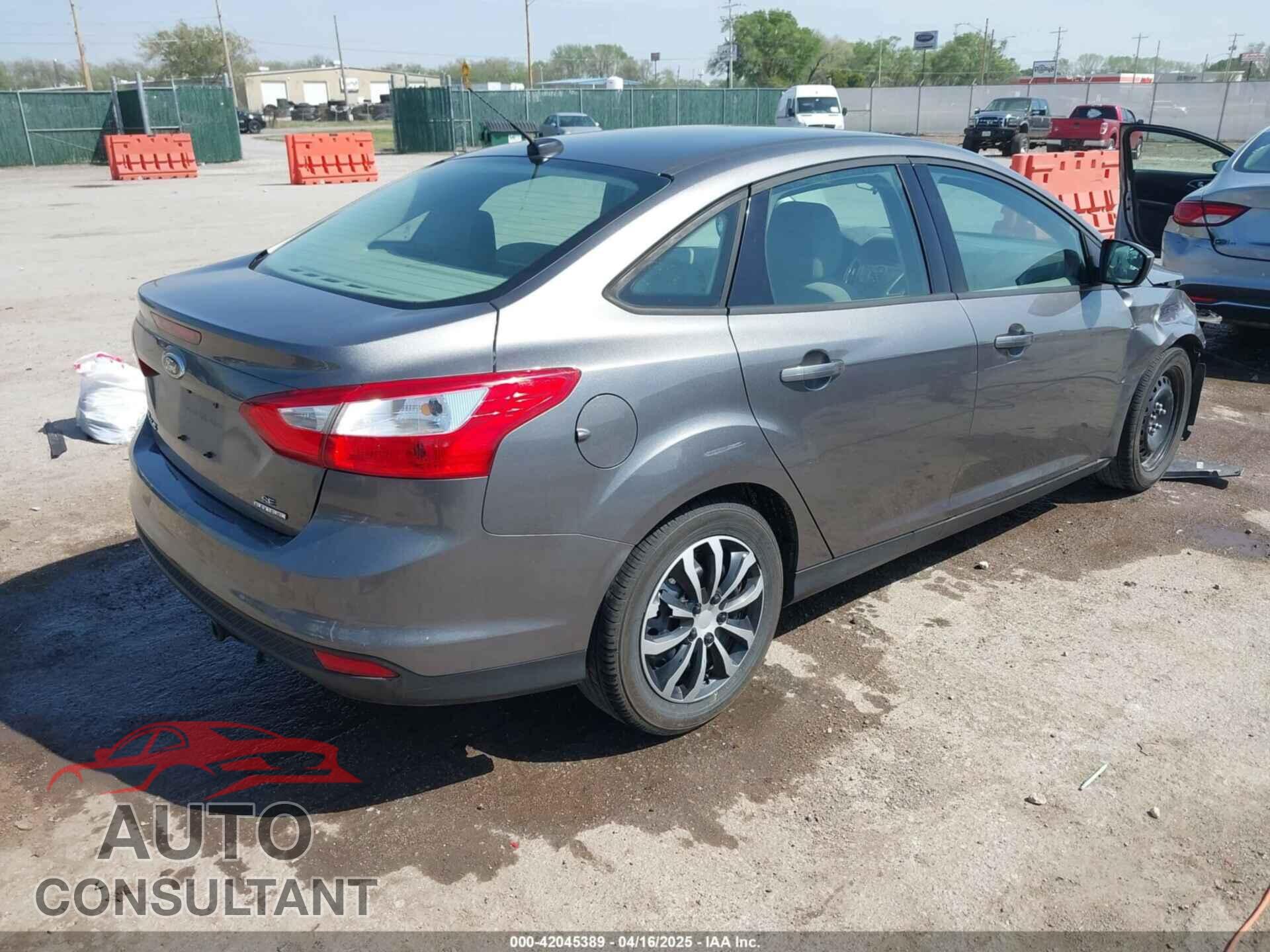 FORD FOCUS 2012 - 1FAHP3F20CL456565