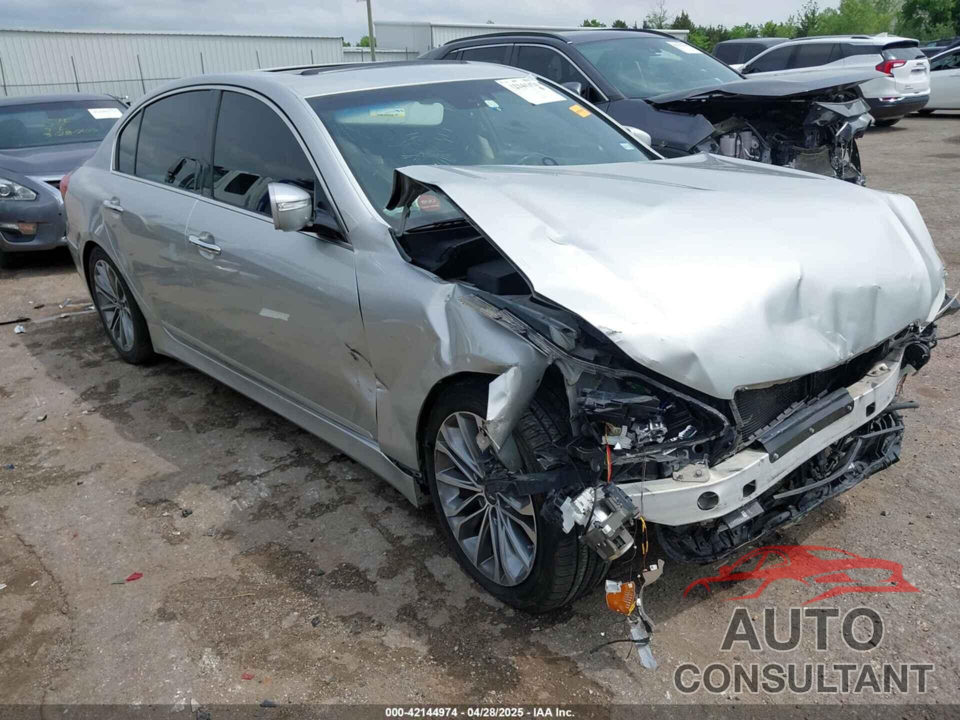 HYUNDAI GENESIS 2012 - KMHGC4DD1CU153490