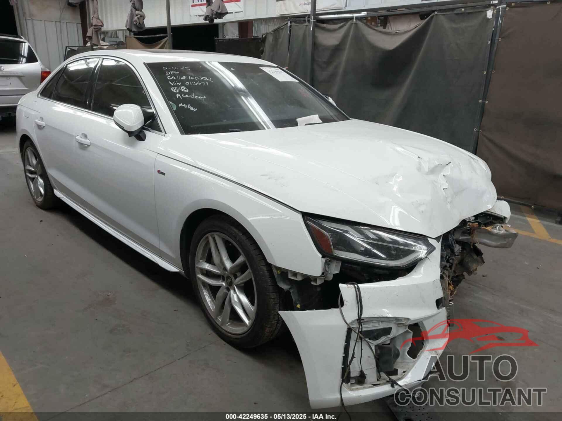 AUDI A4 2022 - WAUEAAF48NN013671