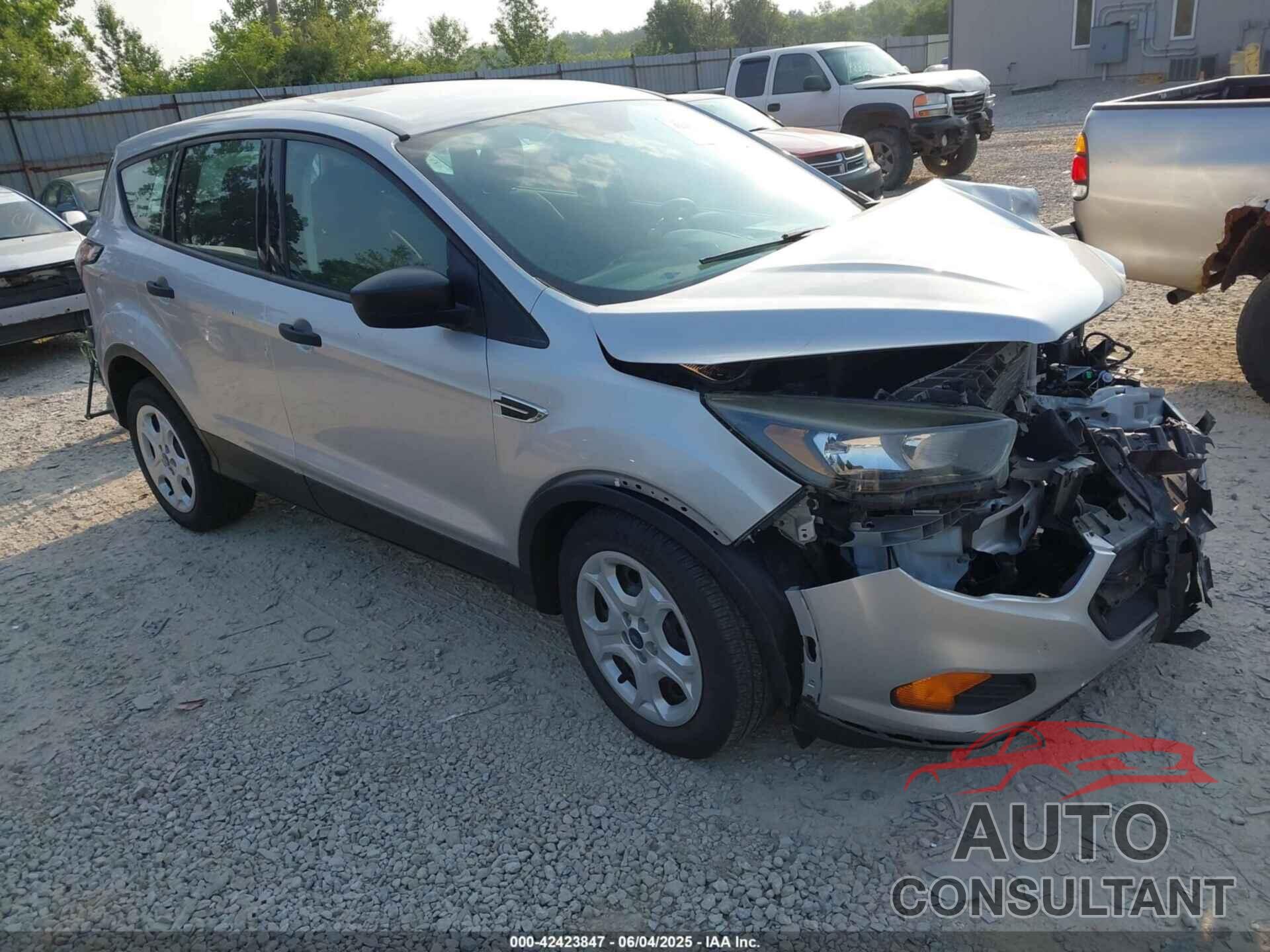 FORD ESCAPE 2018 - 1FMCU0F7XJUA40663