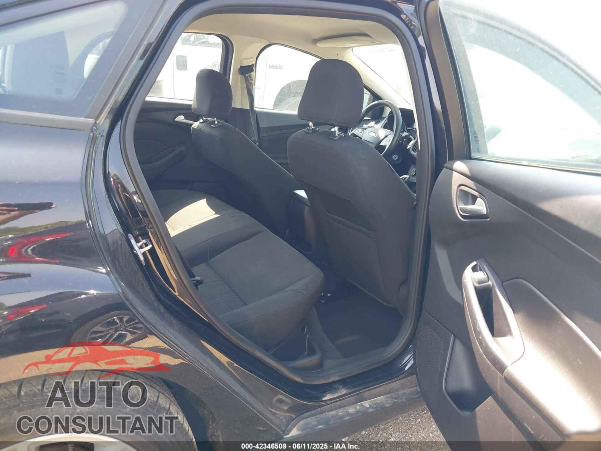 FORD FOCUS 2017 - 1FADP3FE6HL238324