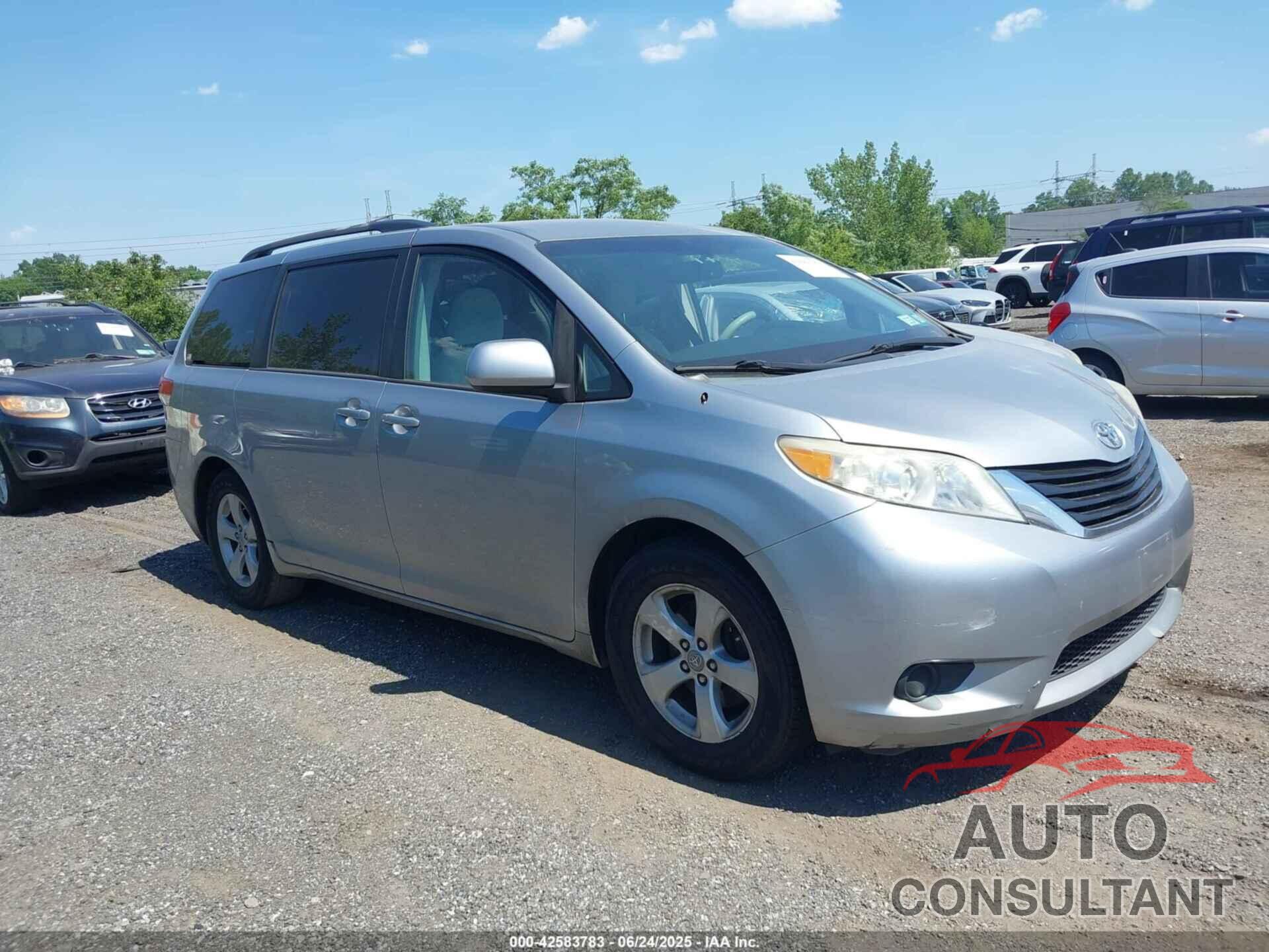 TOYOTA SIENNA 2011 - 5TDKK3DC2BS096965
