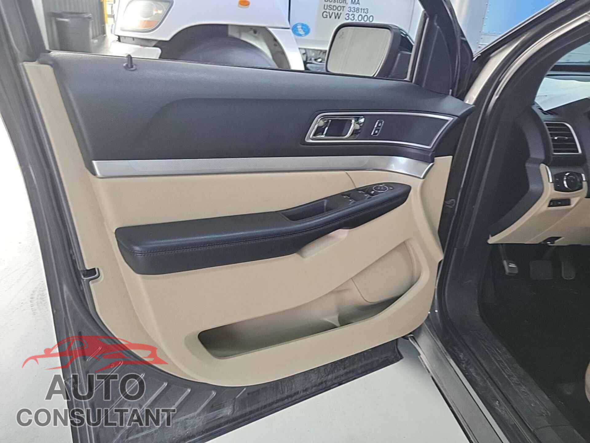 FORD EXPLORER 2017 - 1FM5K8D89HGD08040