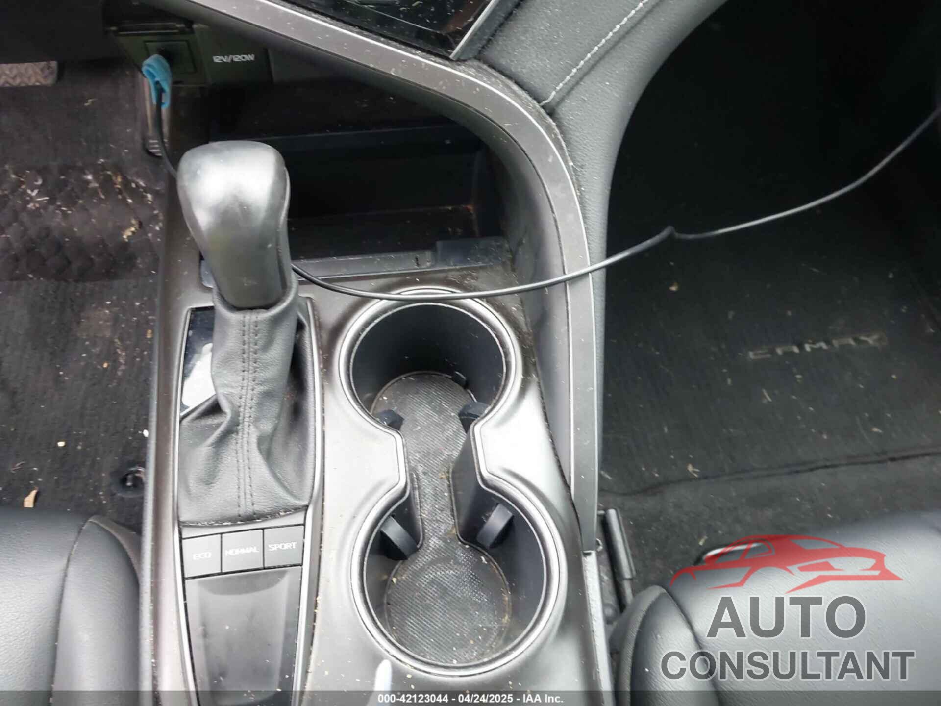 TOYOTA CAMRY 2023 - 4T1G11AK4PU738724
