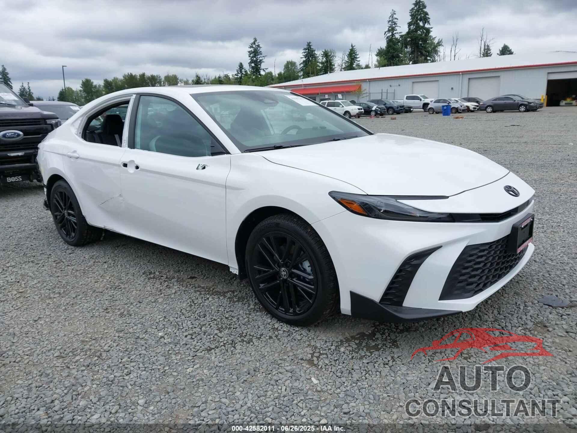 TOYOTA CAMRY 2025 - 4T1DBADK5SU024492