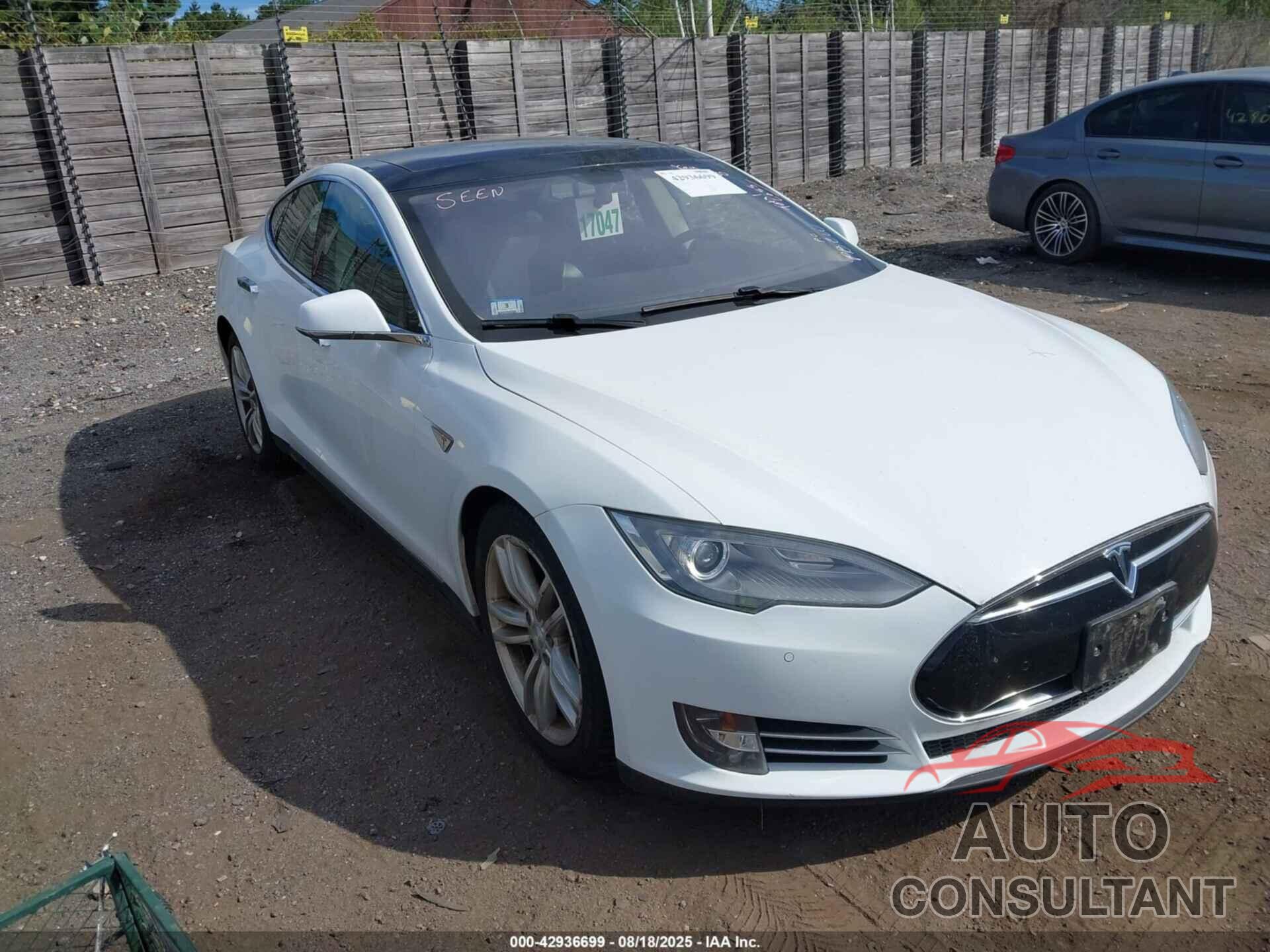TESLA MODEL S 2014 - 5YJSA1H15EFP38653