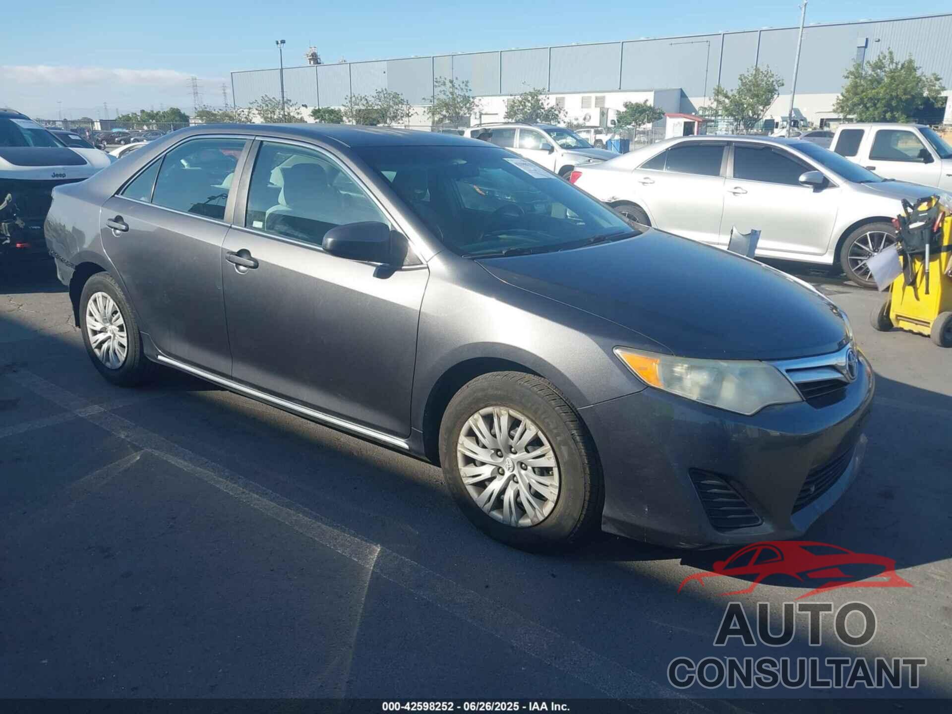 TOYOTA CAMRY 2012 - 4T4BF1FK2CR261957