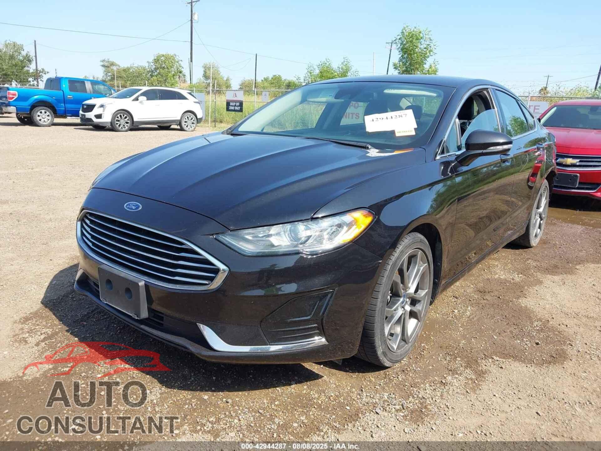 FORD FUSION 2019 - 3FA6P0CD1KR109452