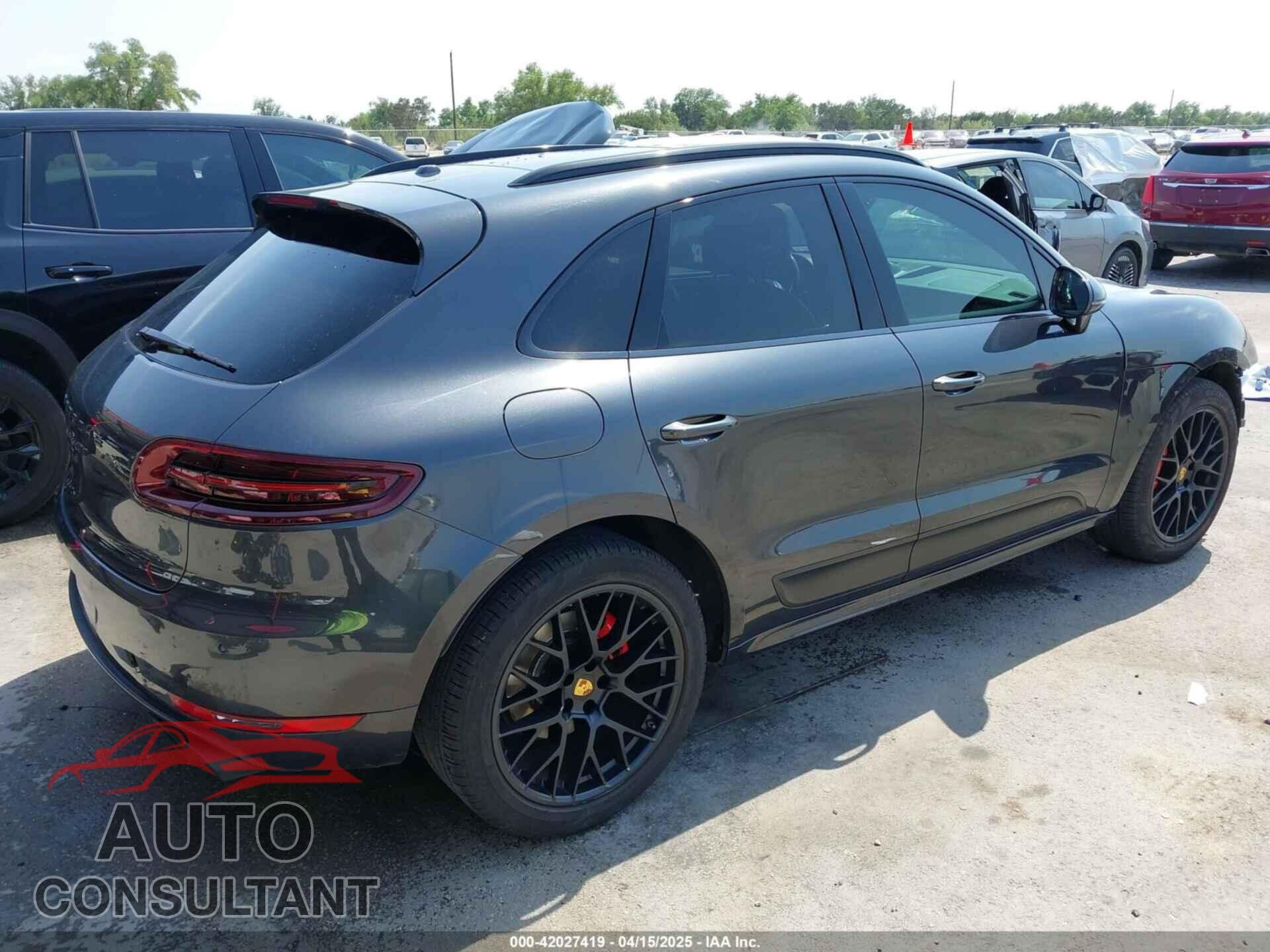 PORSCHE MACAN 2018 - WP1AG2A54JLB62881