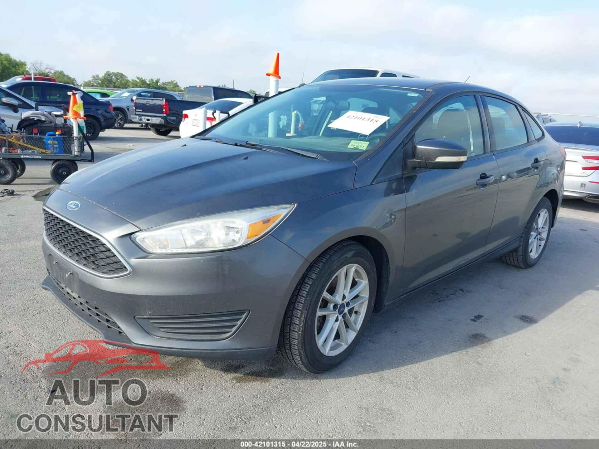 FORD FOCUS 2017 - 1FADP3F29HL220261