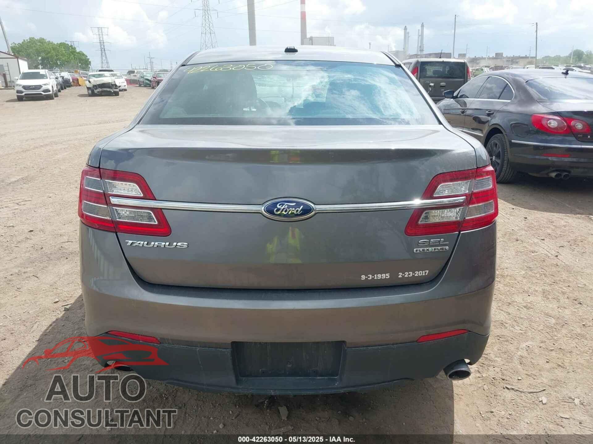 FORD TAURUS 2013 - 1FAHP2E89DG144576
