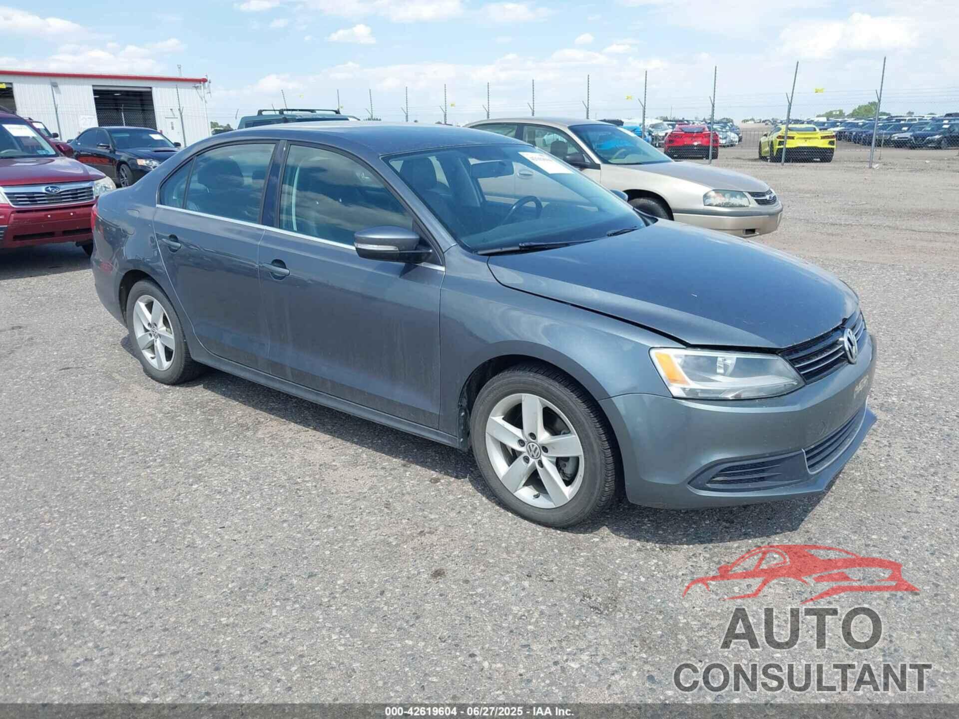 VOLKSWAGEN JETTA 2013 - 3VWLL7AJ2DM278015