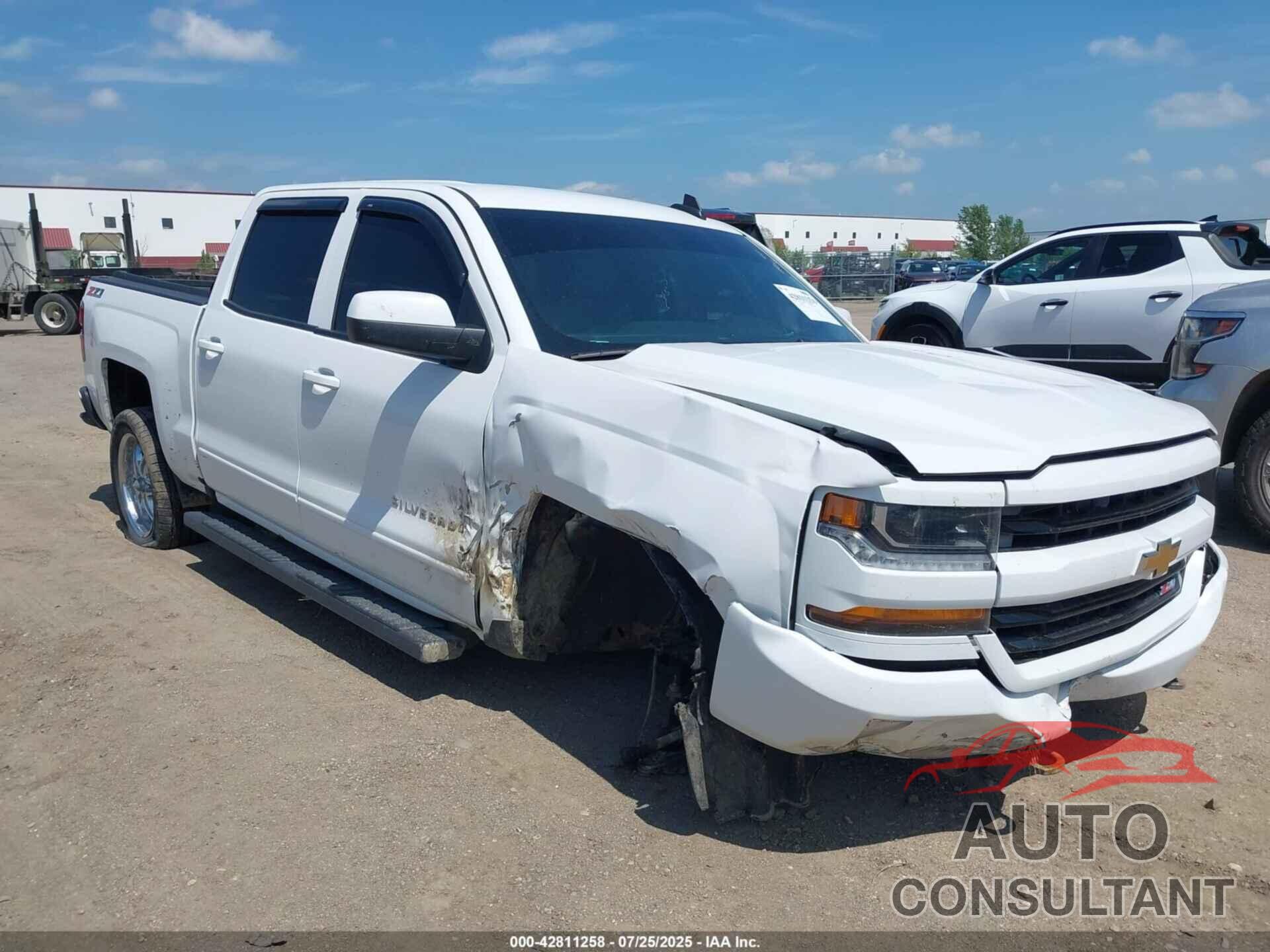 CHEVROLET SILVERADO 1500 2017 - 3GCUKREC8HG156295