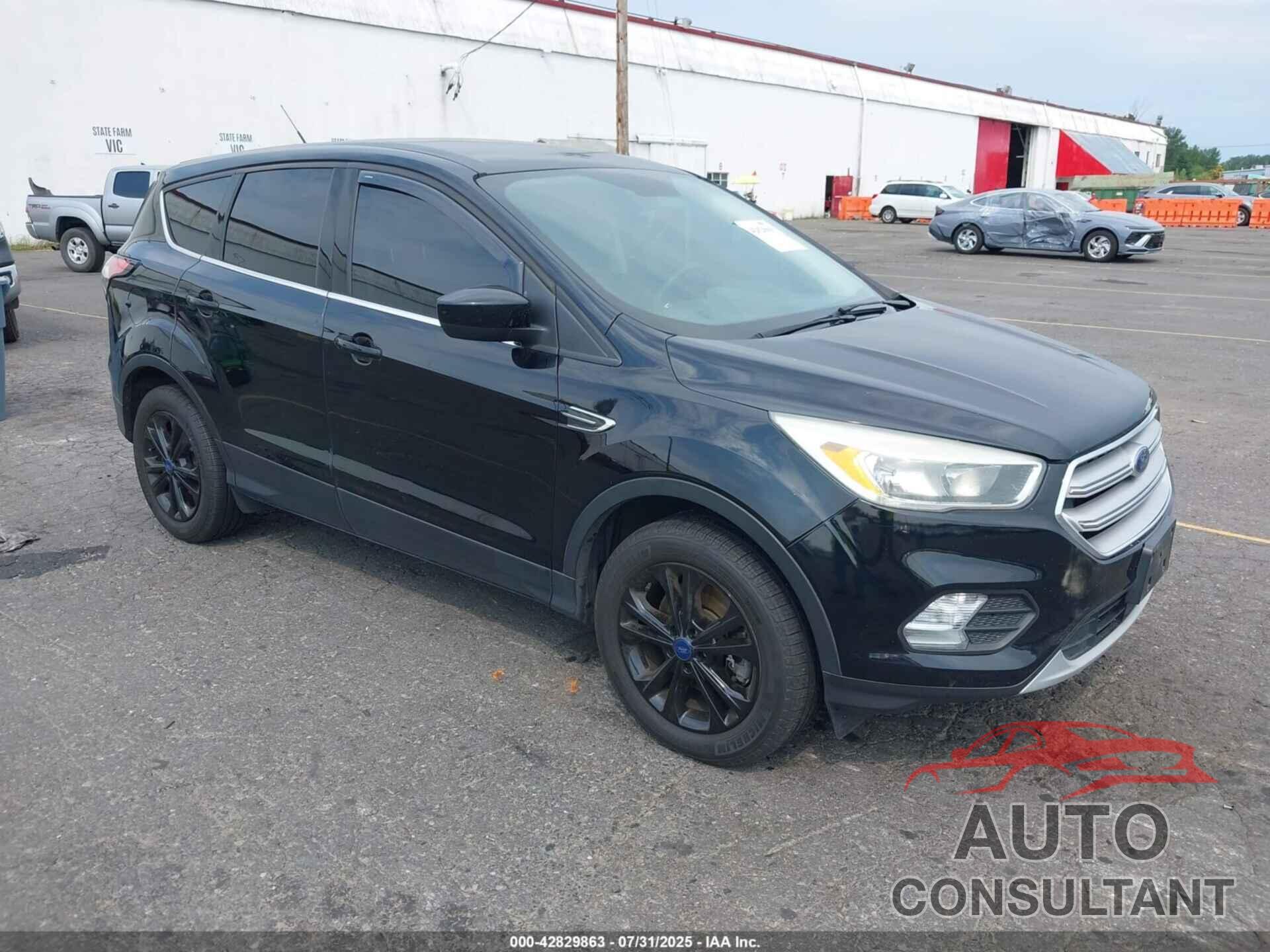 FORD ESCAPE 2017 - 1FMCU9GD0HUA83122