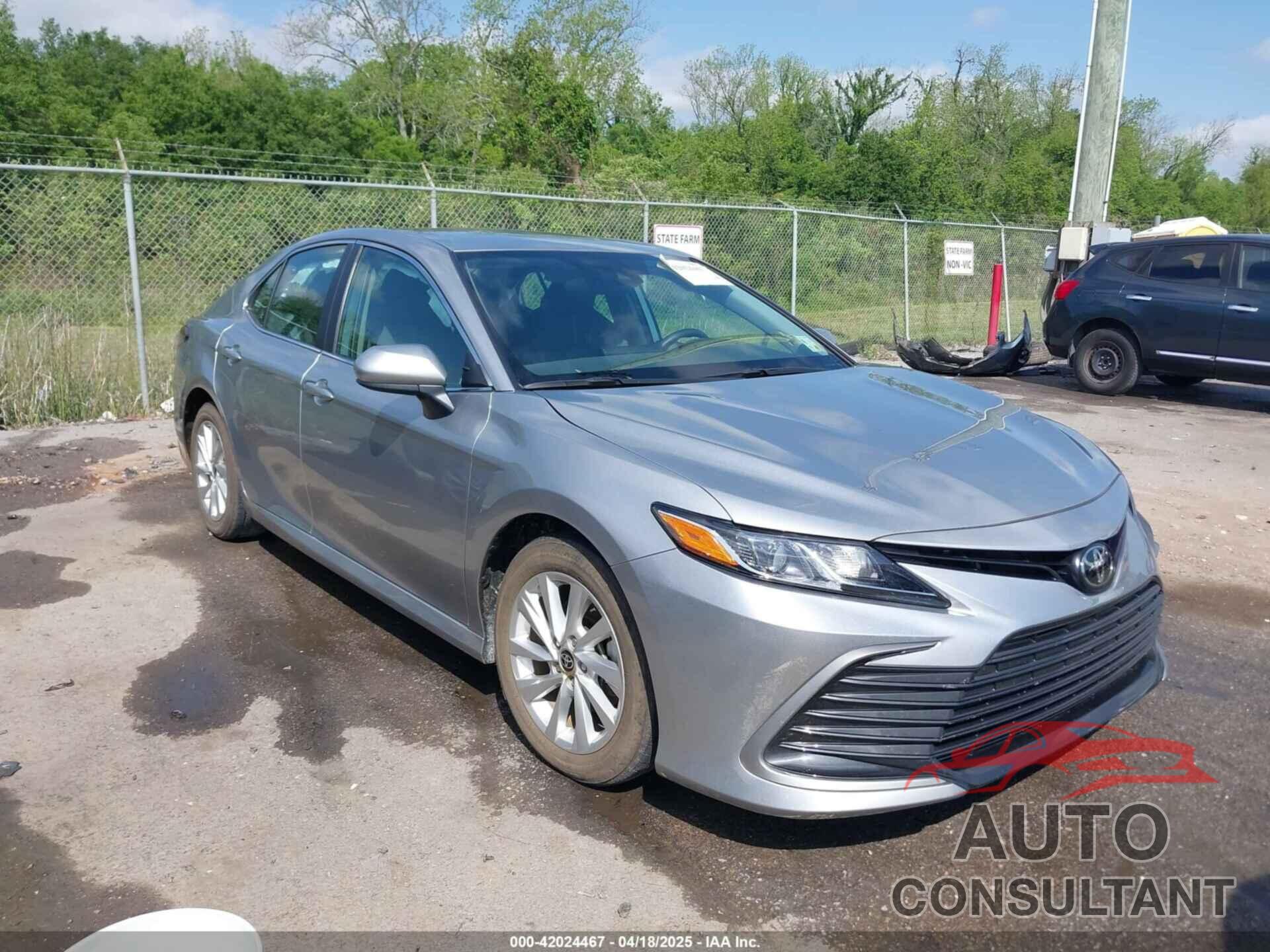 TOYOTA CAMRY 2024 - 4T1C11AK2RU872620
