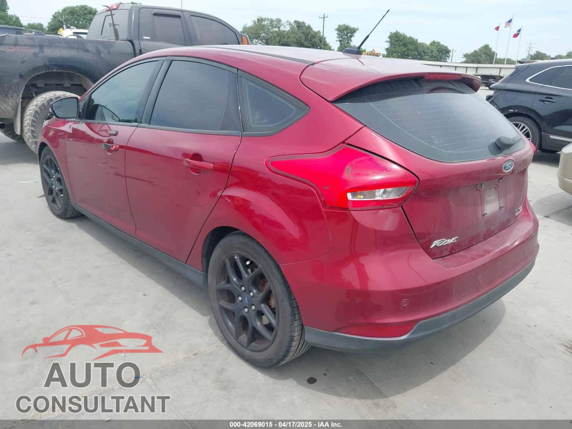 FORD FOCUS 2016 - 1FADP3K29GL395114