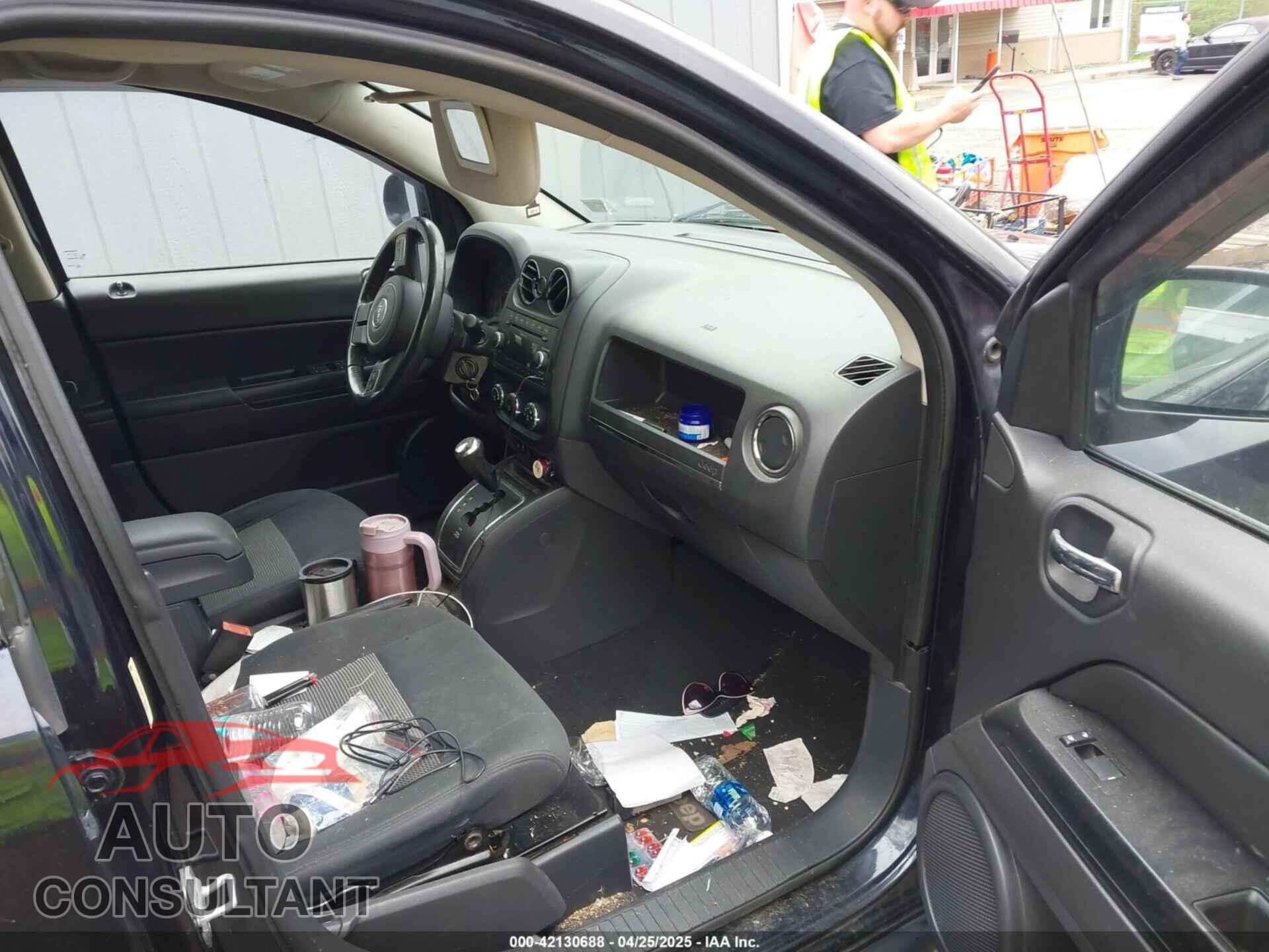 JEEP COMPASS 2011 - 1J4NT1FB8BD194438