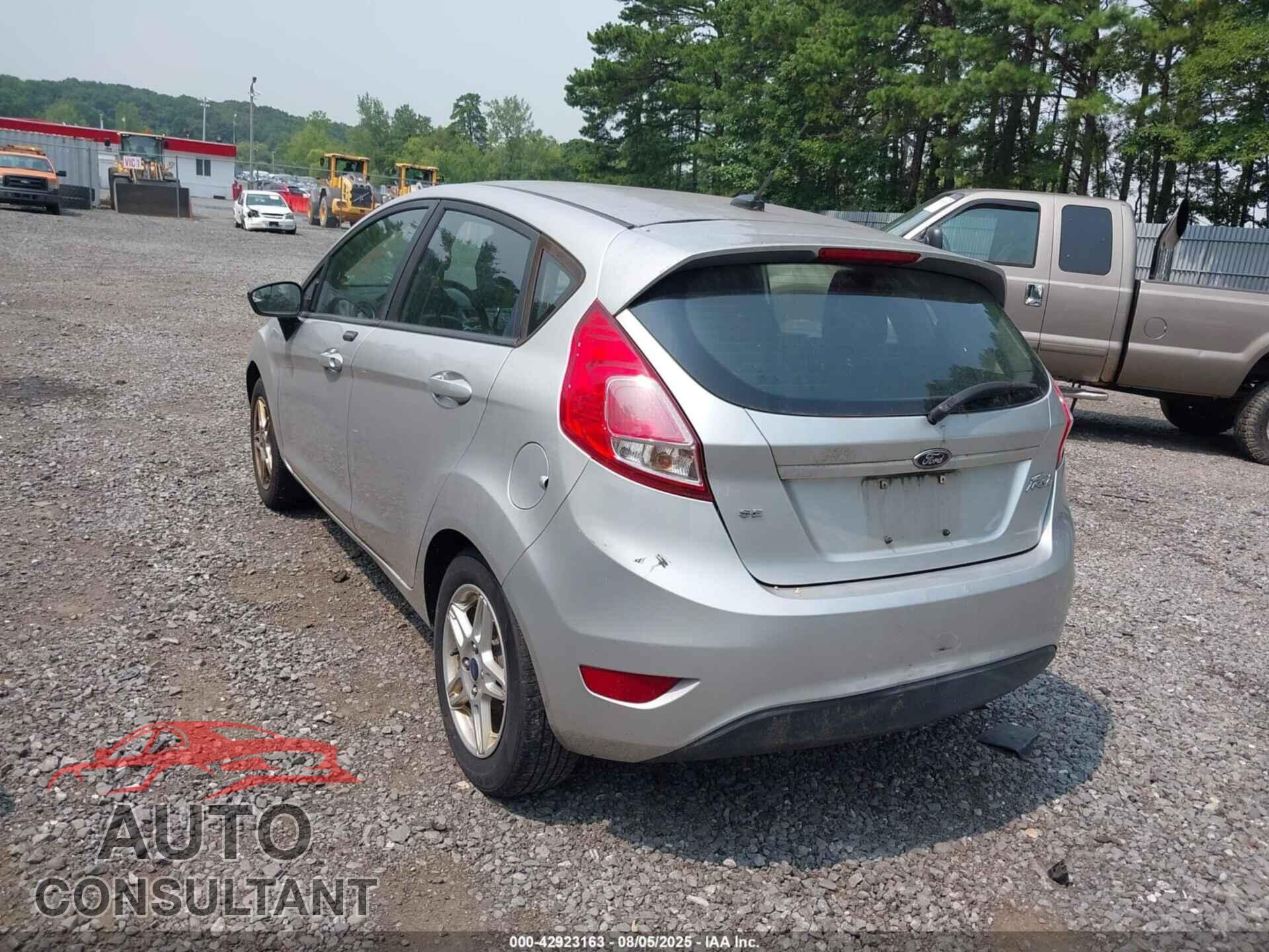 FORD FIESTA 2017 - 3FADP4EJ2HM158568