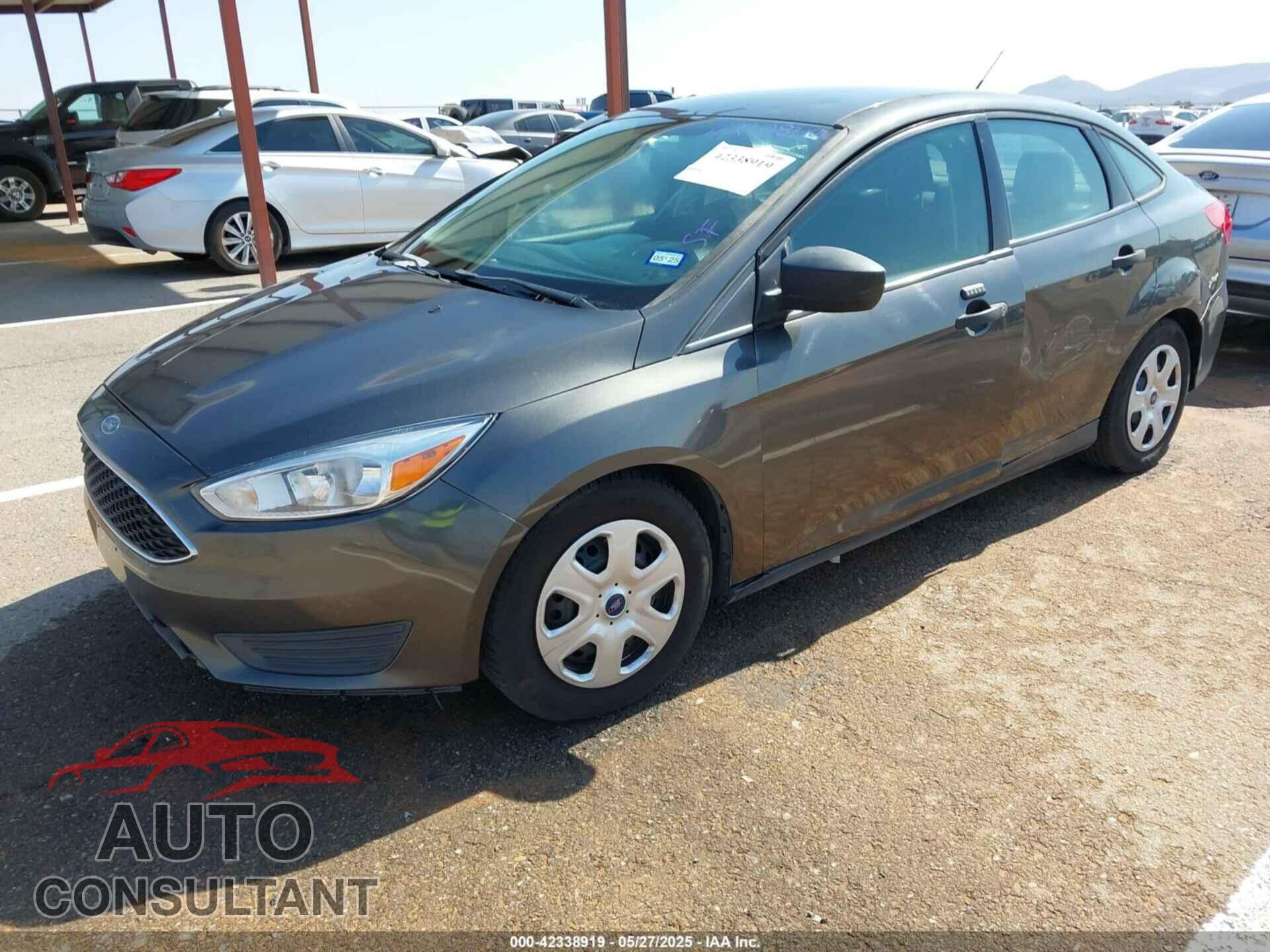 FORD FOCUS 2016 - 1FADP3E27GL342388