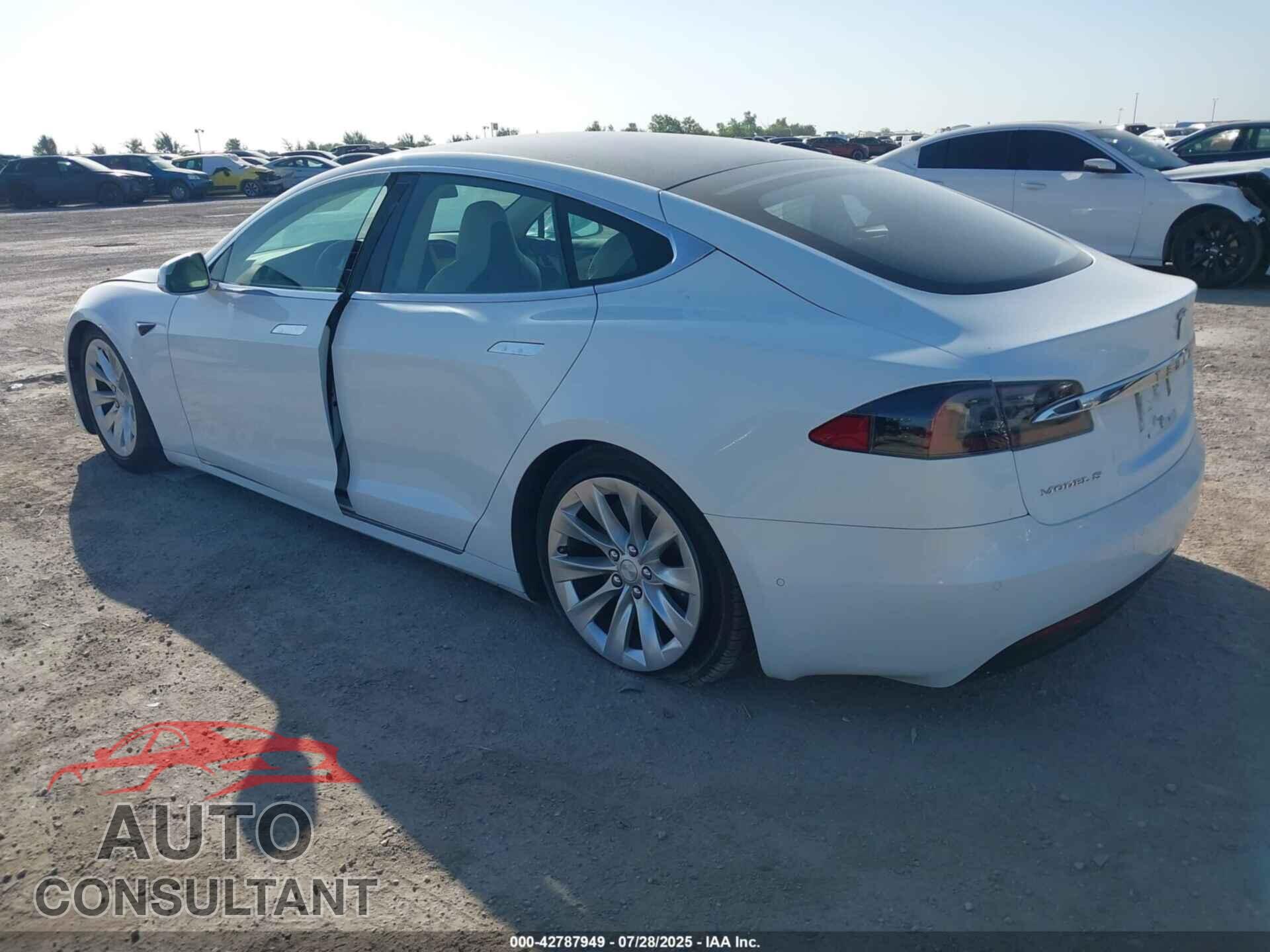 TESLA MODEL S 2018 - 5YJSA1E25JF276067