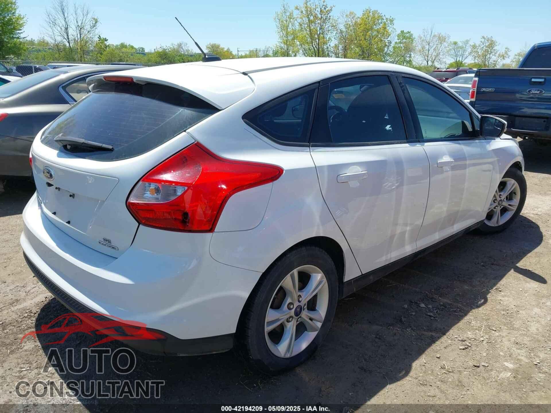 FORD FOCUS 2014 - 1FADP3K20EL417255