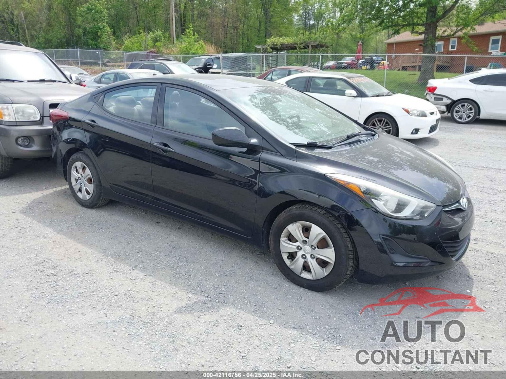 HYUNDAI ELANTRA 2016 - KMHDH4AE6GU543976