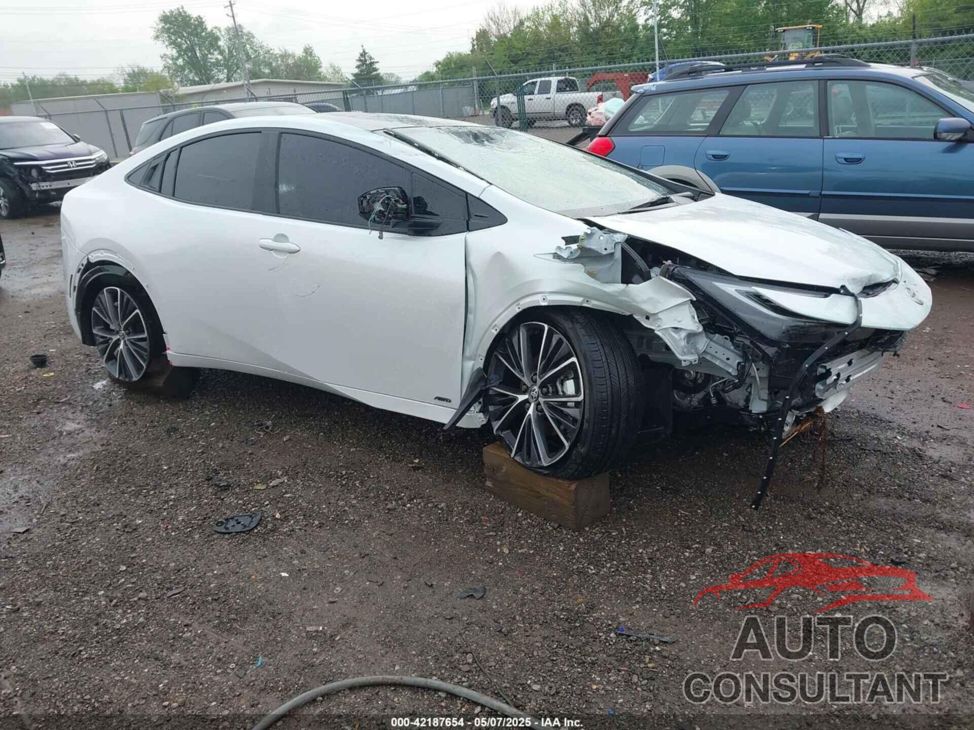 TOYOTA PRIUS 2024 - JTDADABU5R3023087