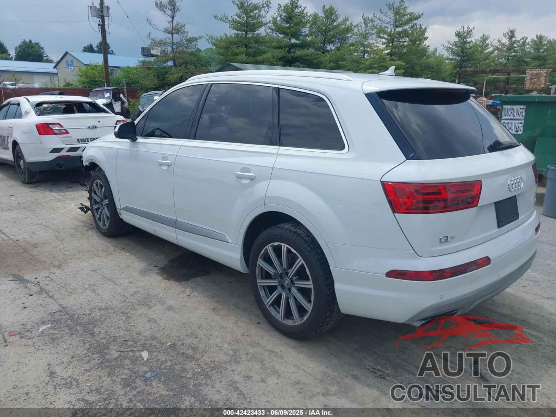 AUDI Q7 2017 - WA1VAAF73HD037362