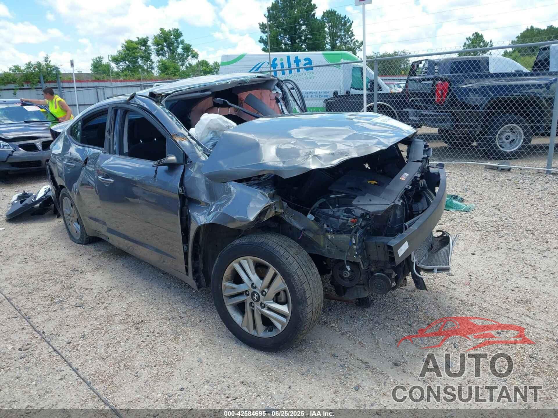 HYUNDAI ELANTRA 2020 - 5NPD84LFXLH534177