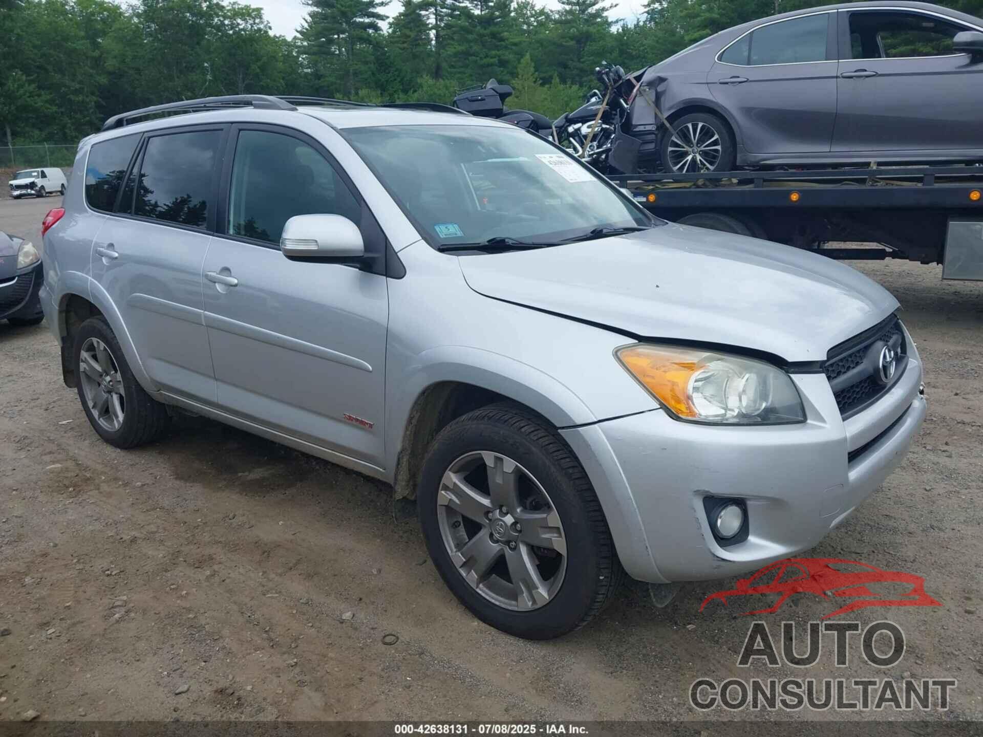 TOYOTA RAV4 2011 - JTMRK4DV1B5104114