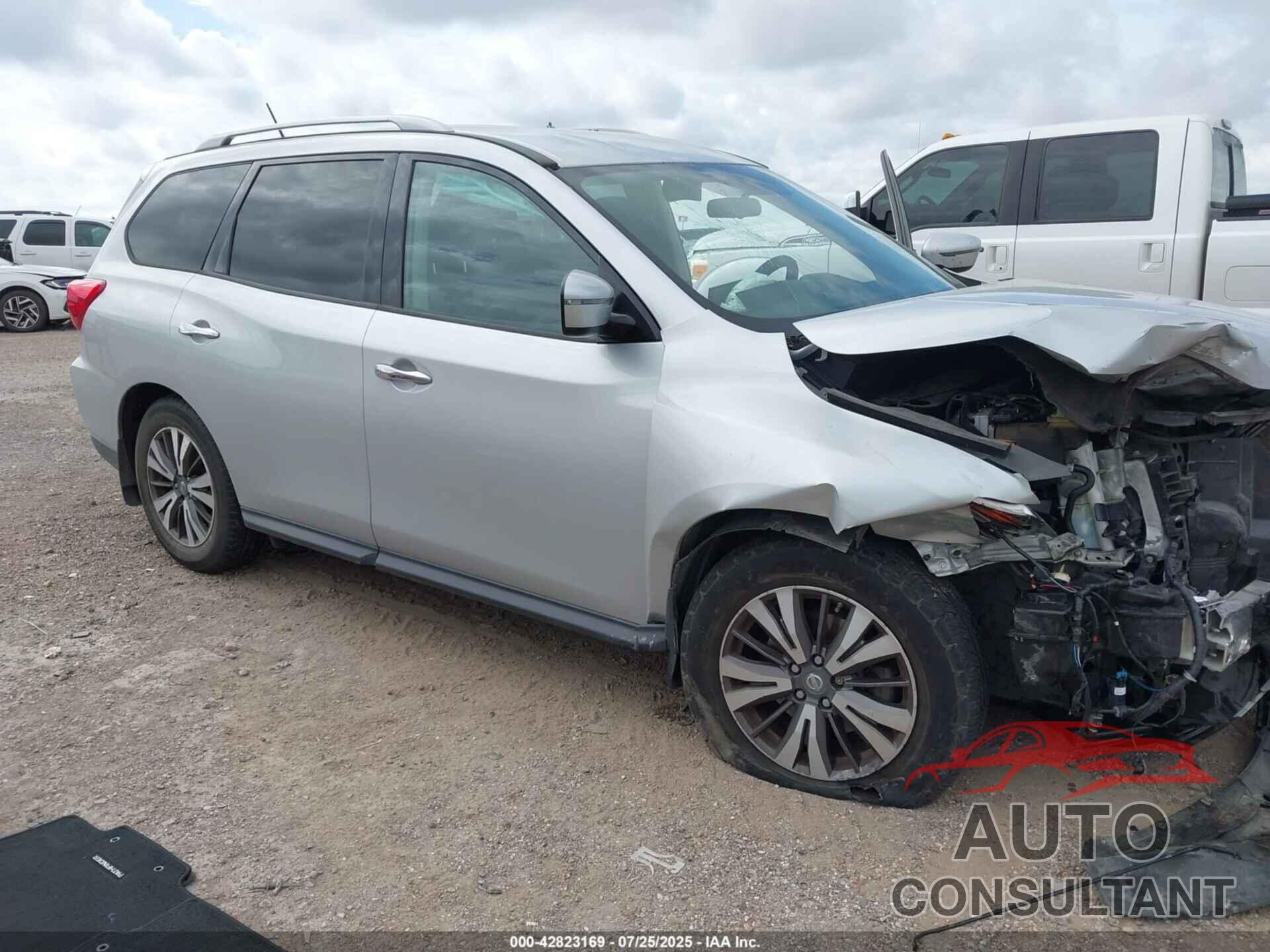 NISSAN PATHFINDER 2017 - 5N1DR2MN3HC908747