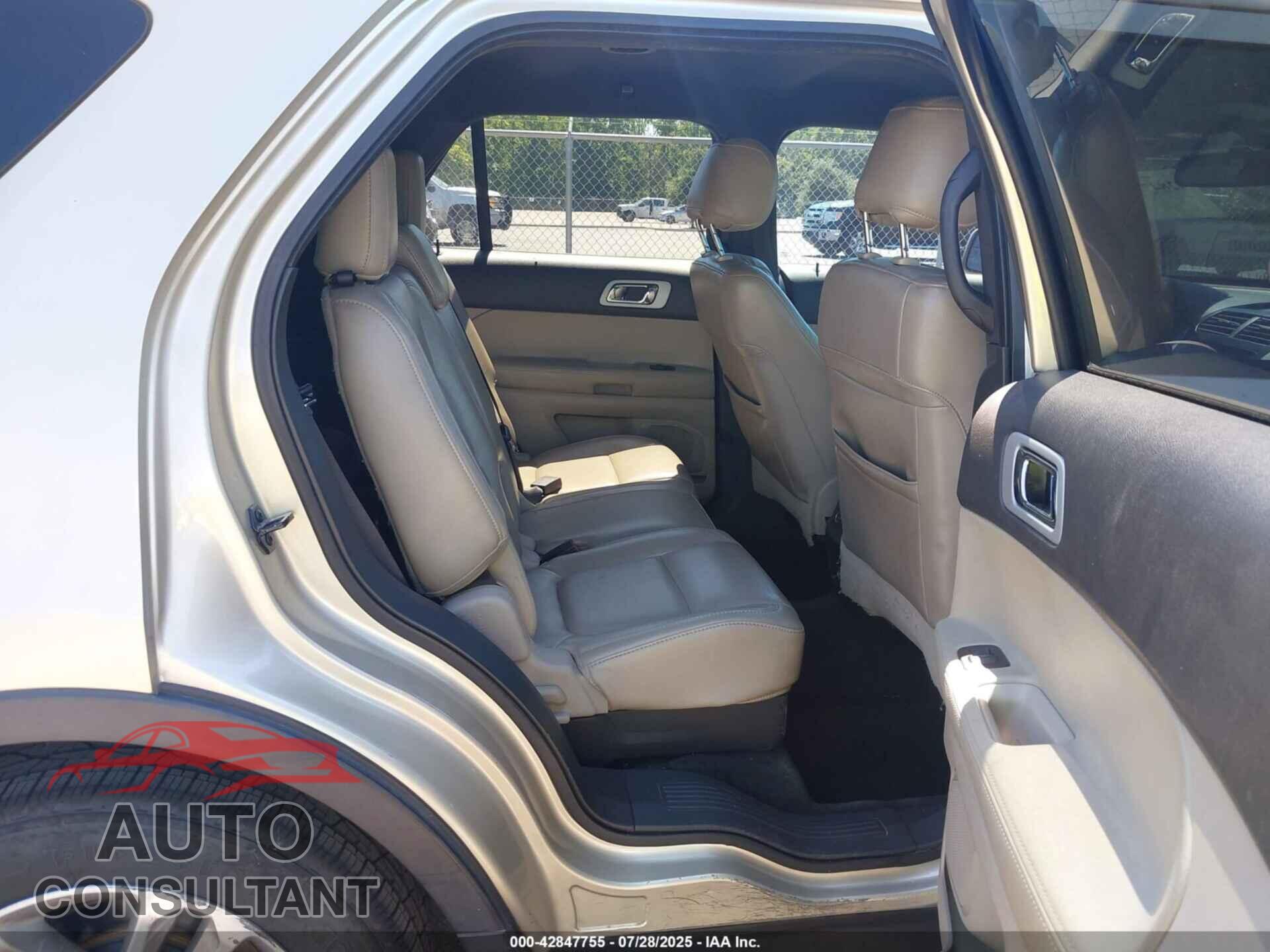 FORD EXPLORER 2011 - 1FMHK7D89BGA55736