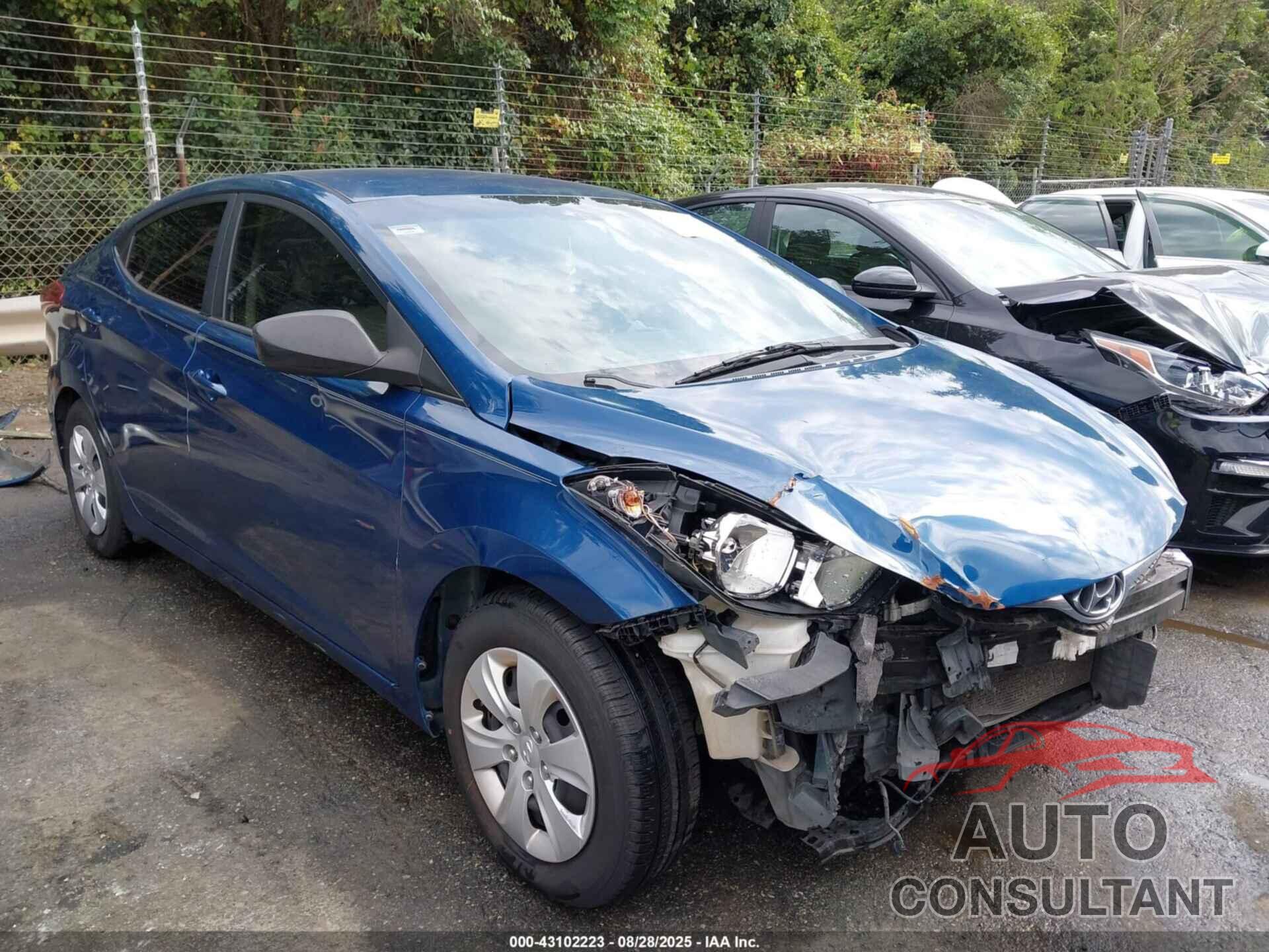 HYUNDAI ELANTRA 2016 - KMHDH4AE8GU618970