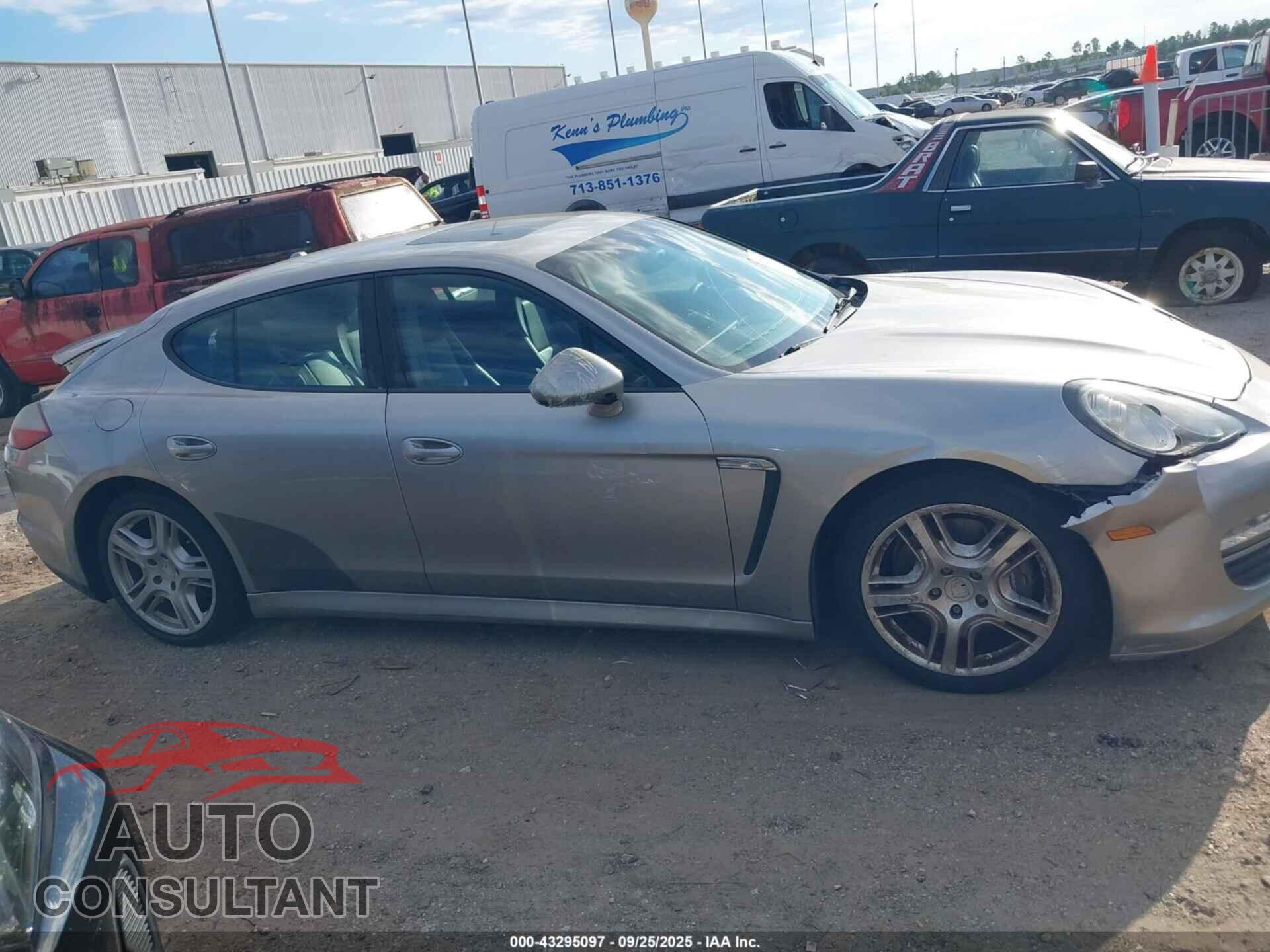 PORSCHE PANAMERA 2011 - WP0AA2A73BL011438