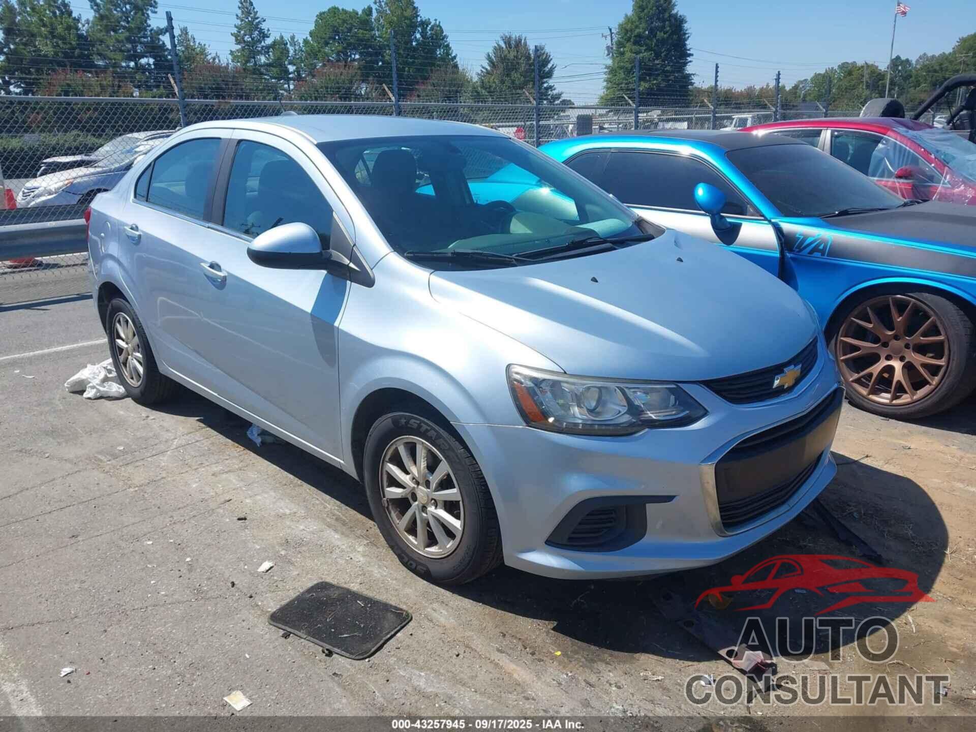 CHEVROLET SONIC 2017 - 1G1JD5SHXH4141017