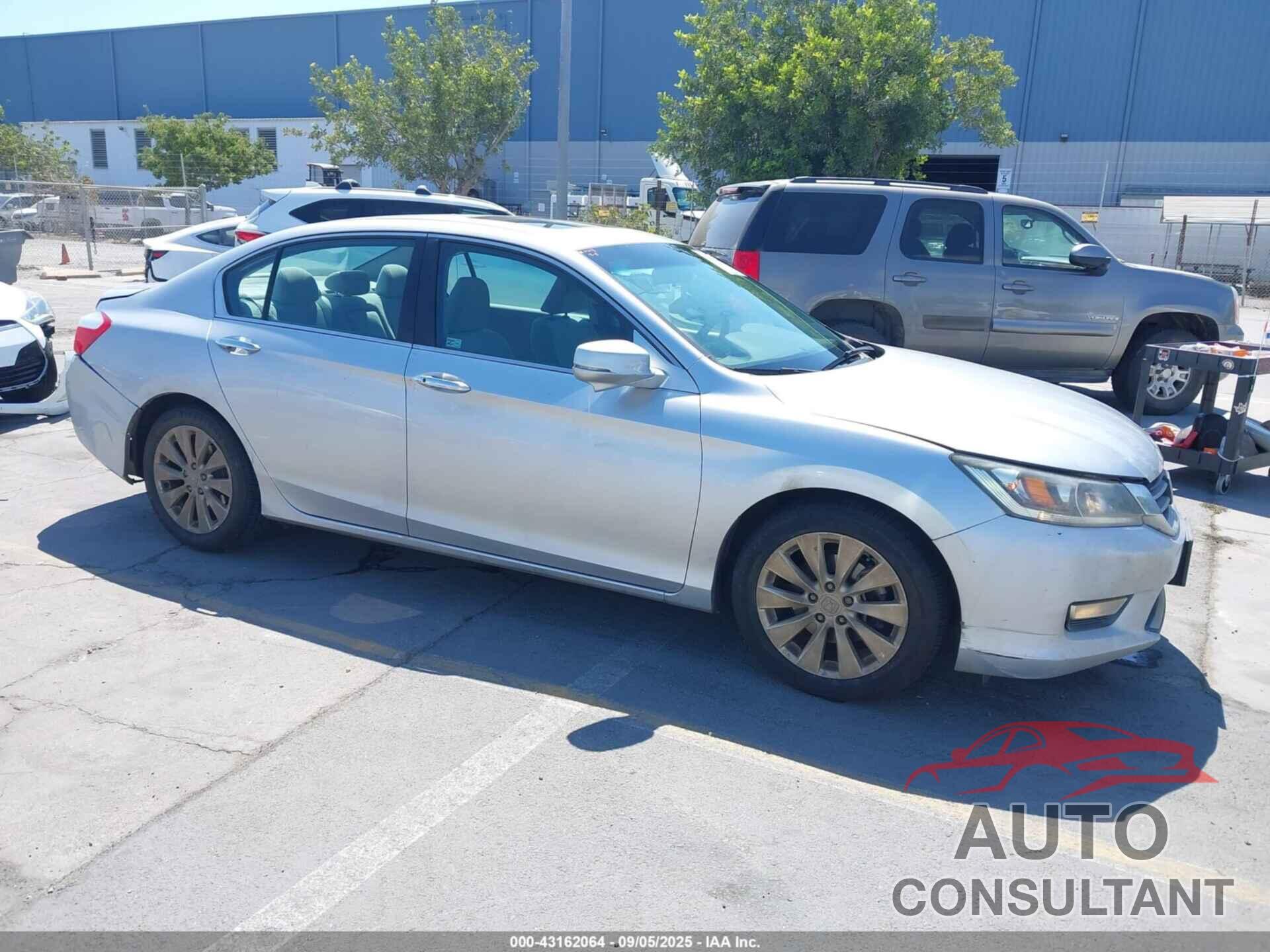 HONDA ACCORD 2013 - 1HGCR2F75DA059274