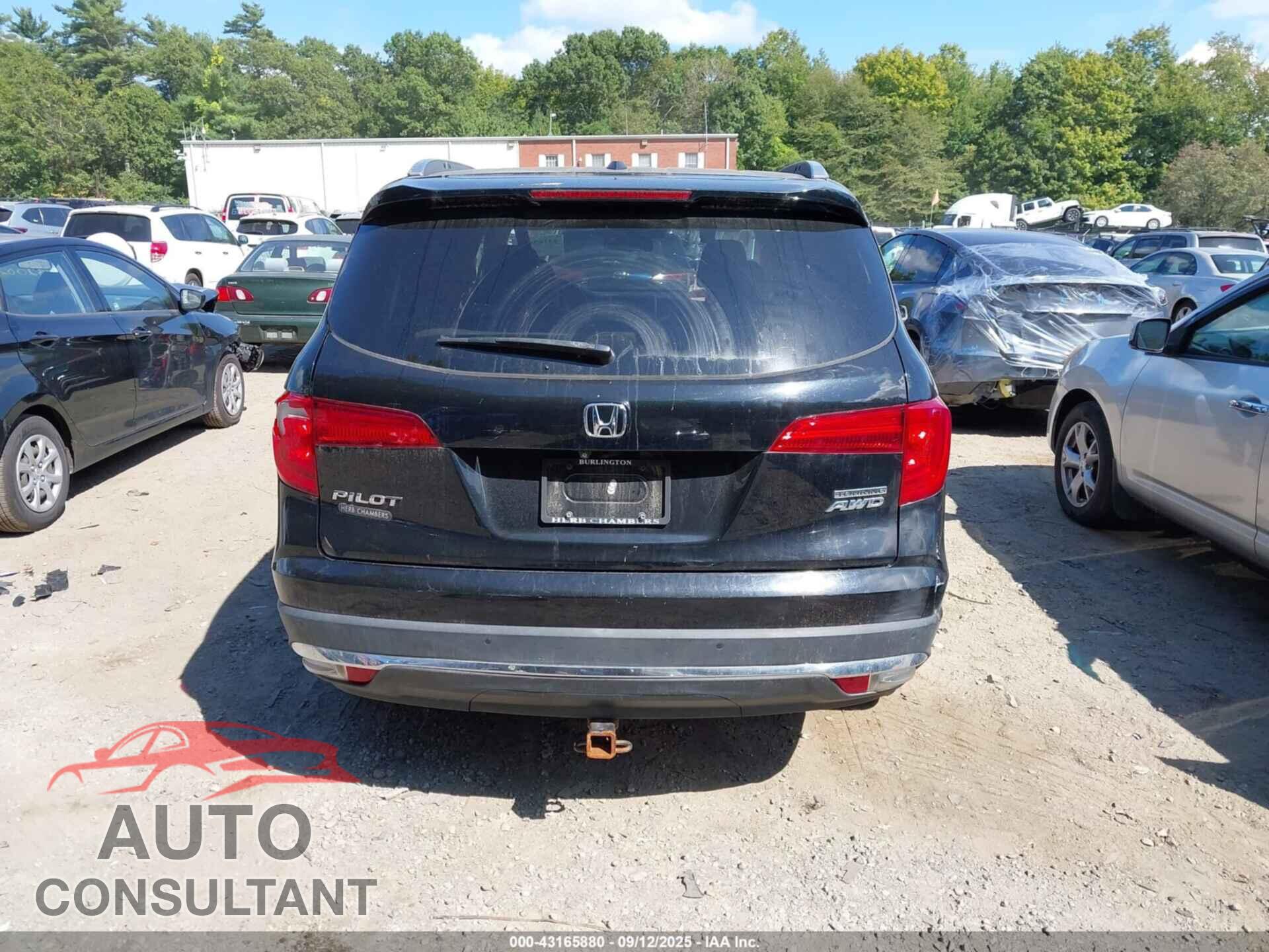 HONDA PILOT 2017 - 5FNYF6H92HB043663