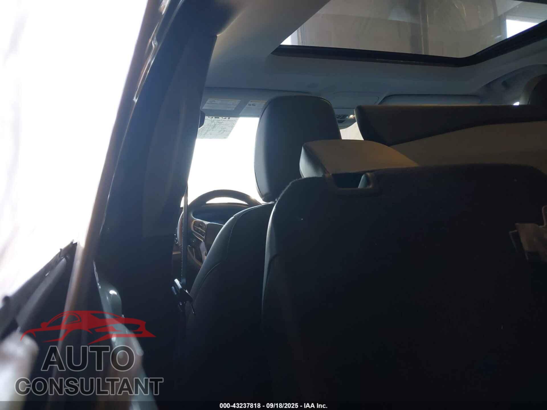 FORD EXPLORER 2023 - 1FMSK8DH2PGB92150