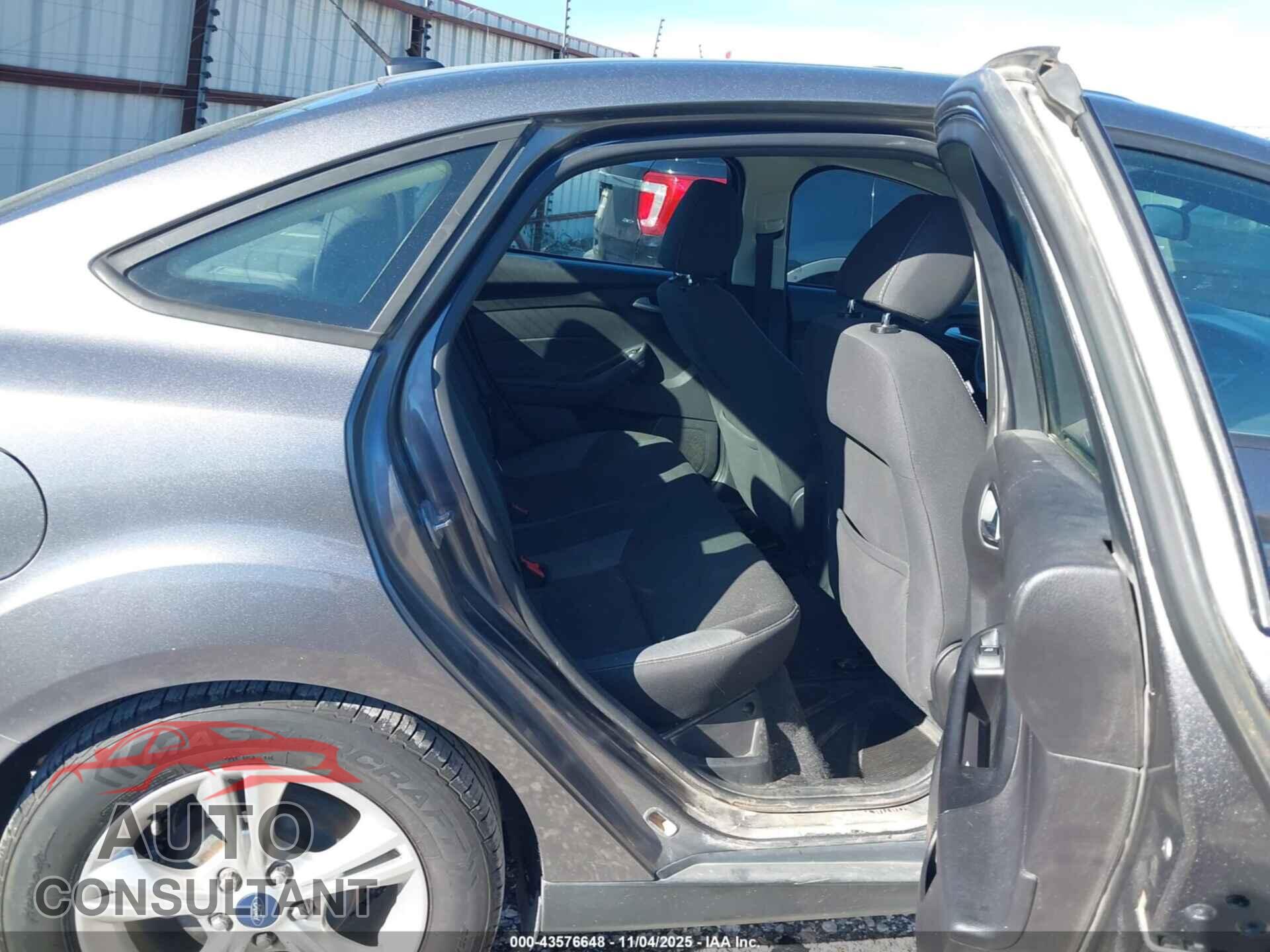 FORD FOCUS 2014 - 1FADP3F24EL169358