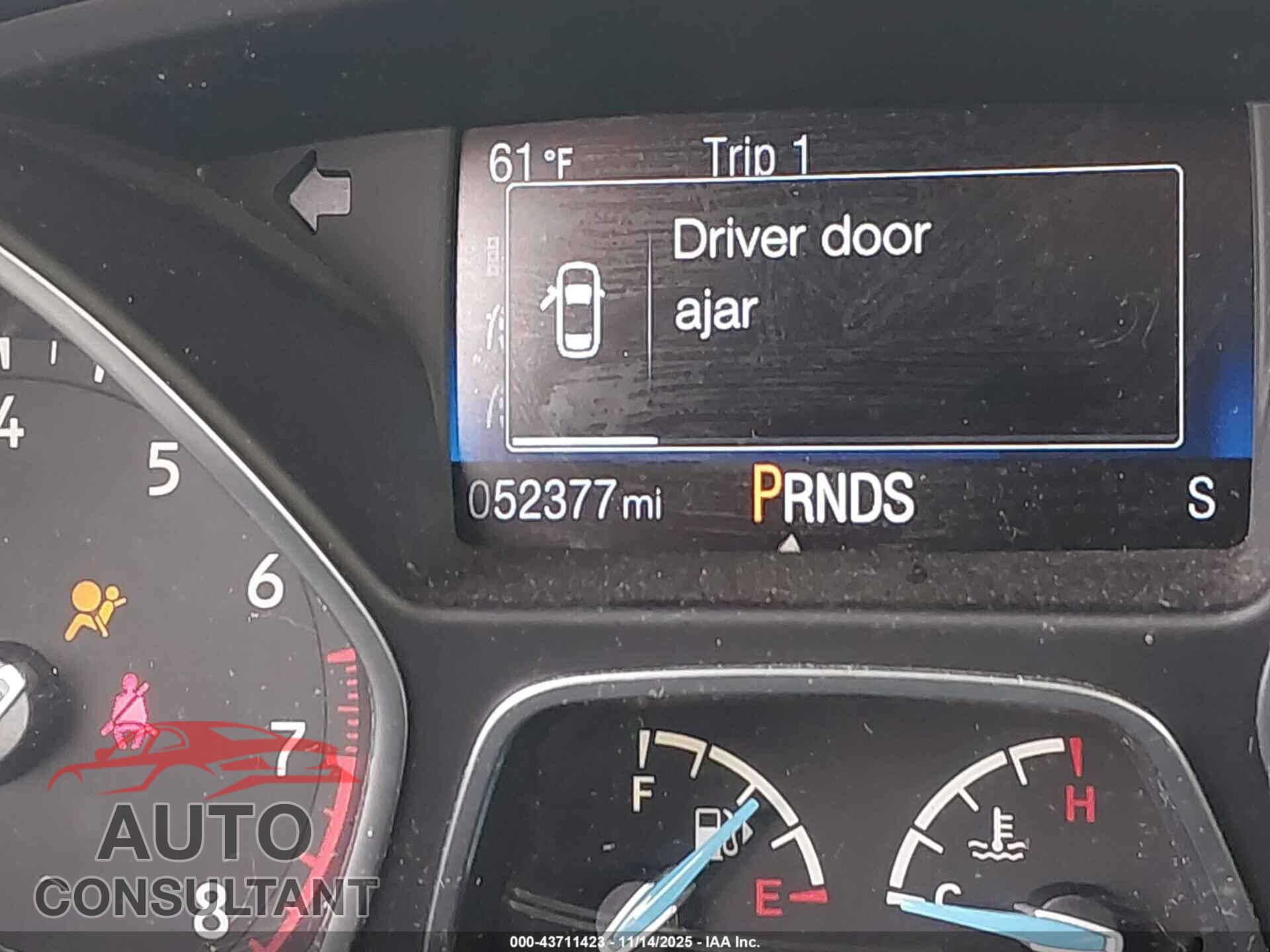 FORD FOCUS 2015 - 1FADP3K2XFL379082