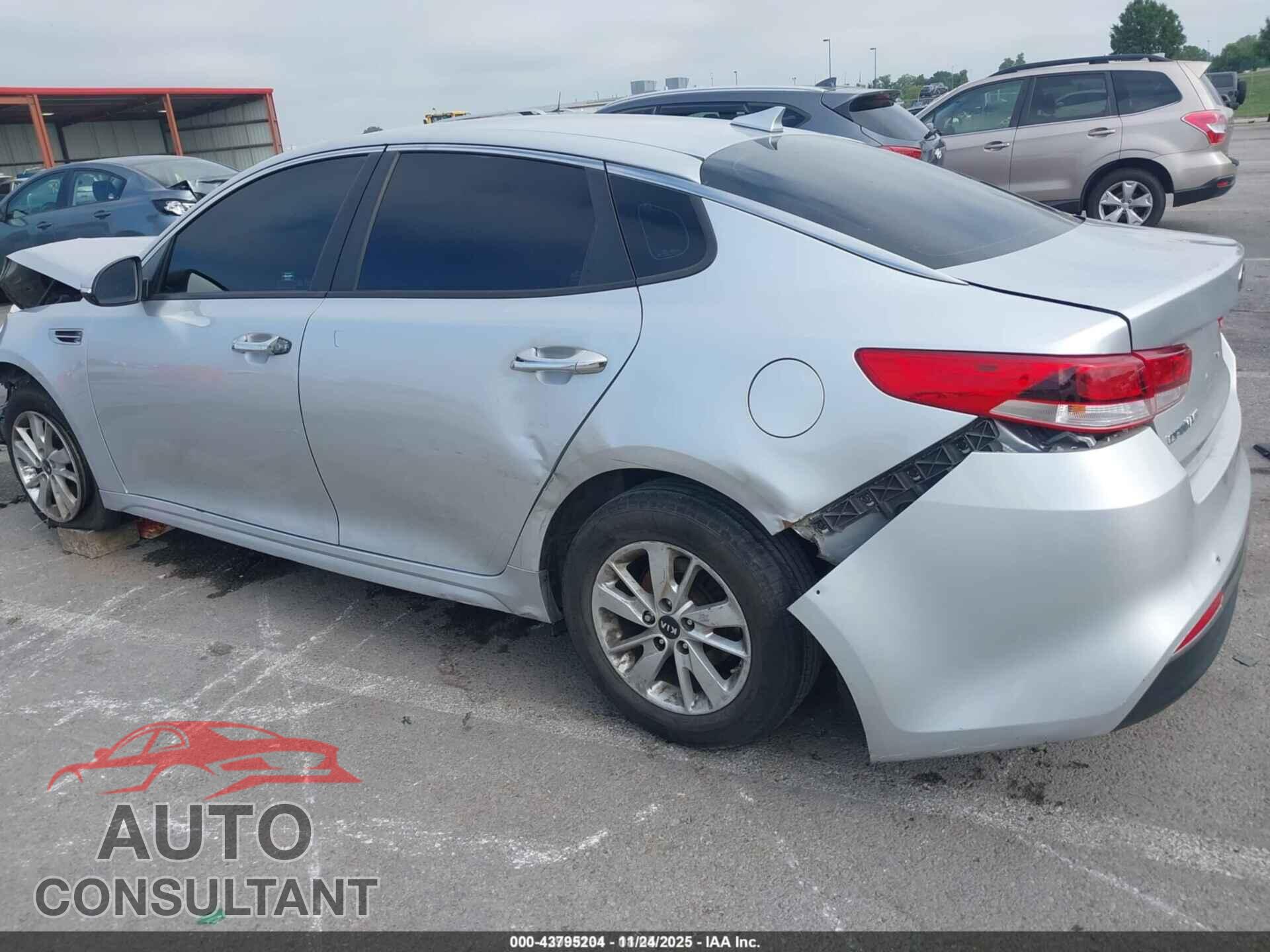 KIA OPTIMA 2017 - 5XXGT4L3XHG160271