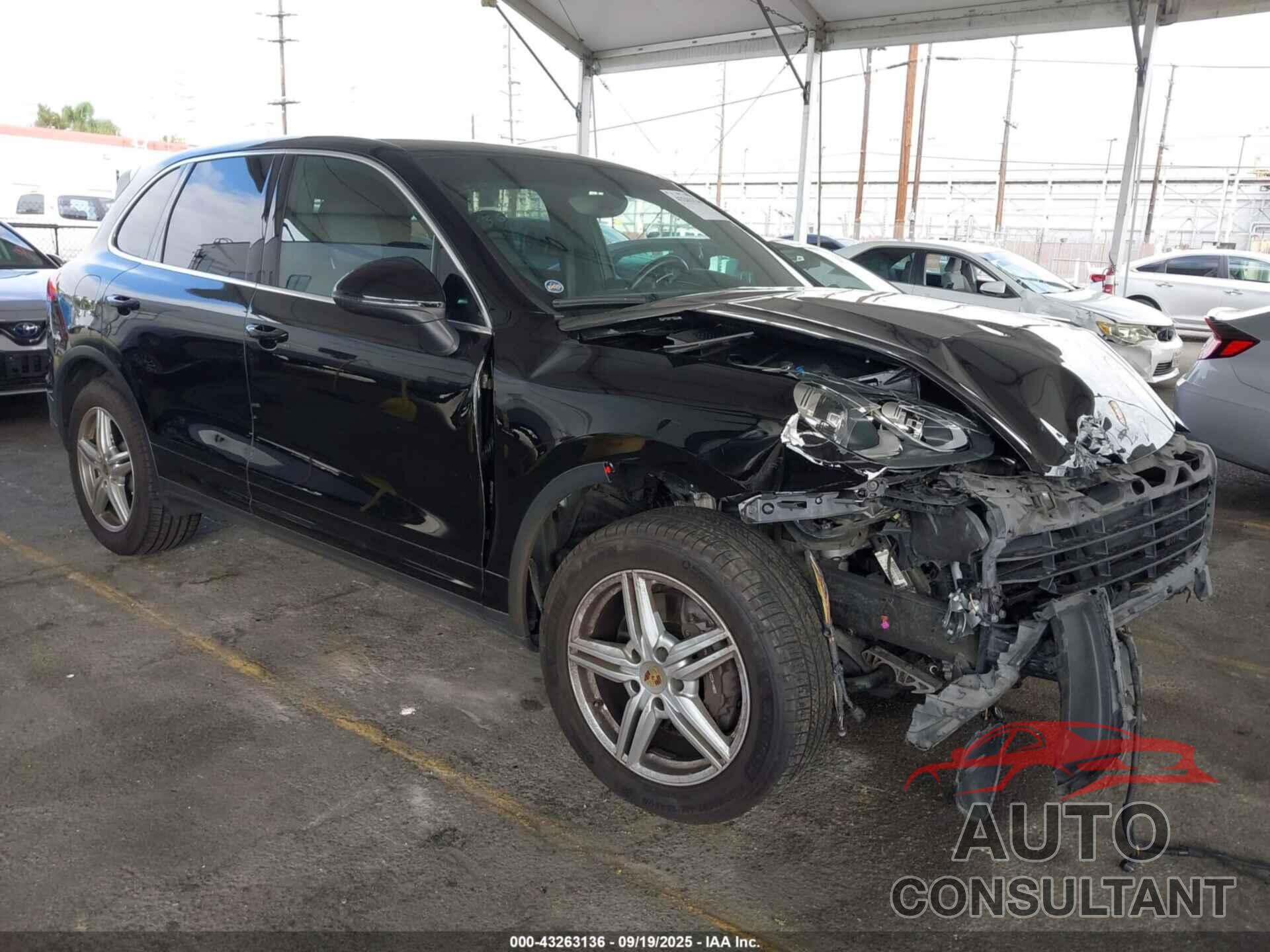PORSCHE CAYENNE 2016 - WP1AA2A22GLA03311