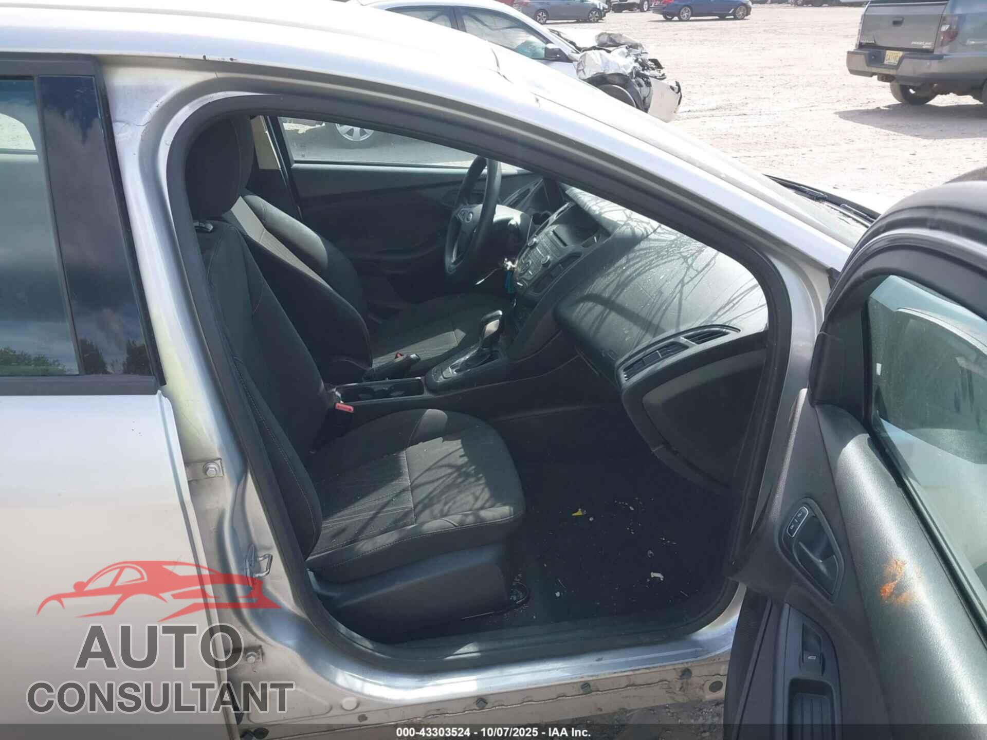 FORD FOCUS 2016 - 1FADP3E27GL311237