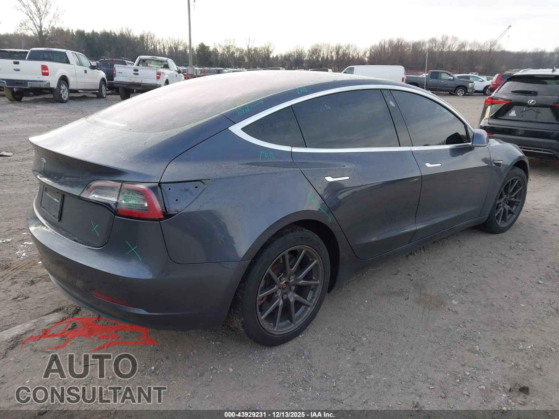 TESLA MODEL 3 2019 - 5YJ3E1EA4KF400105