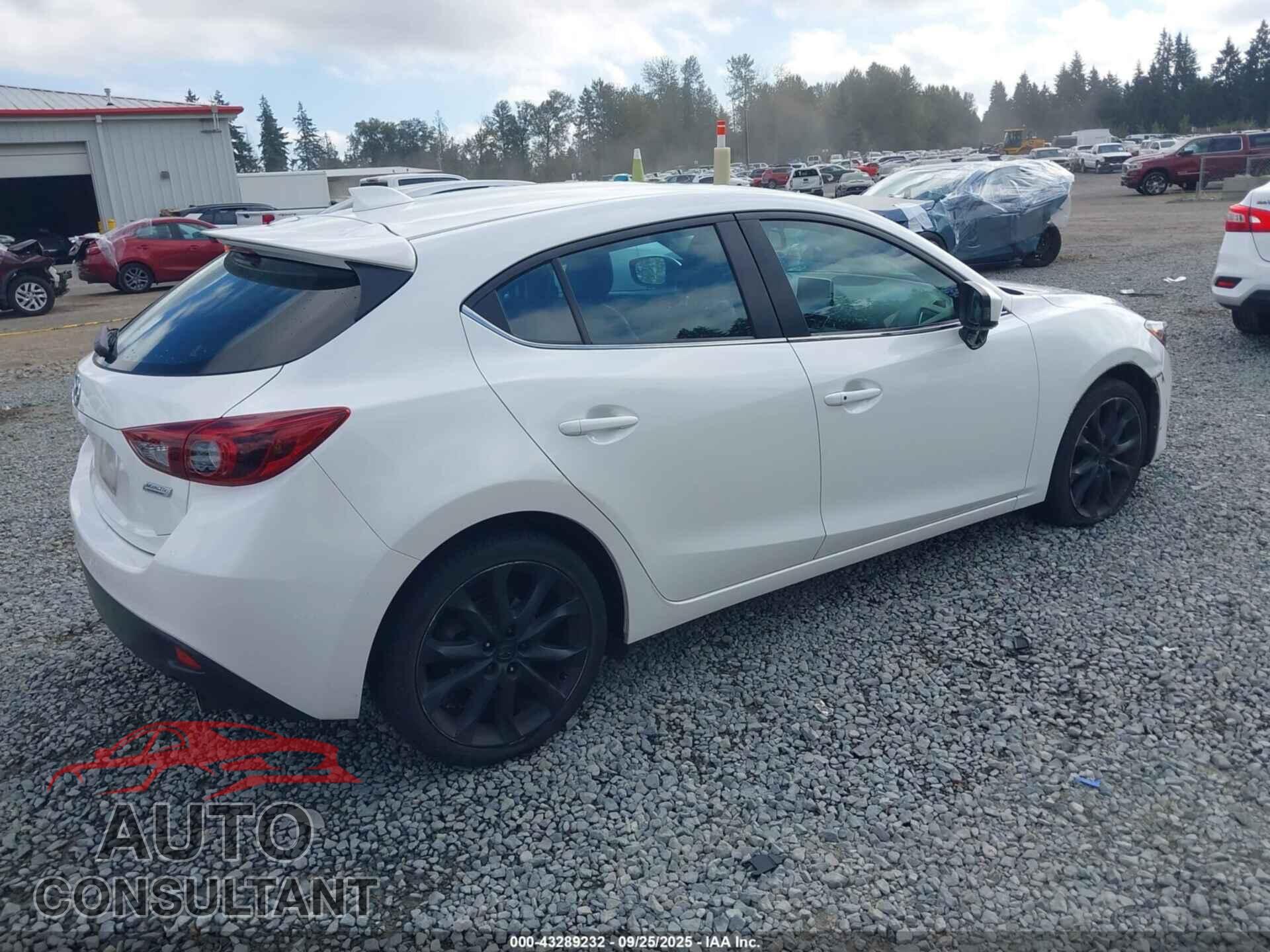 MAZDA MAZDA3 2014 - JM1BM1M34E1103382