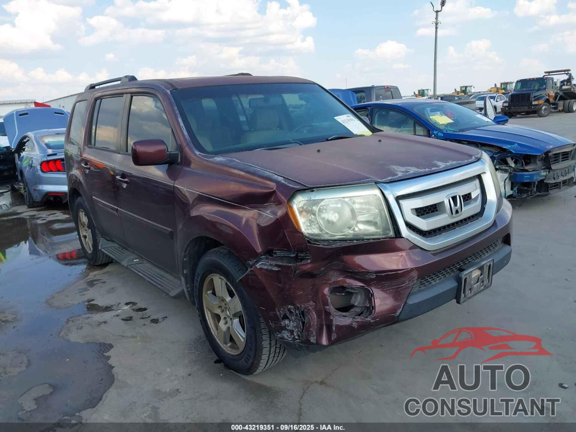 HONDA PILOT 2011 - 5FNYF3H58BB011139