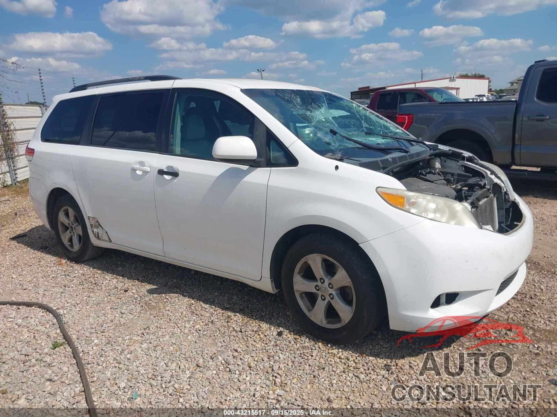 TOYOTA SIENNA 2013 - 5TDKK3DC4DS301138